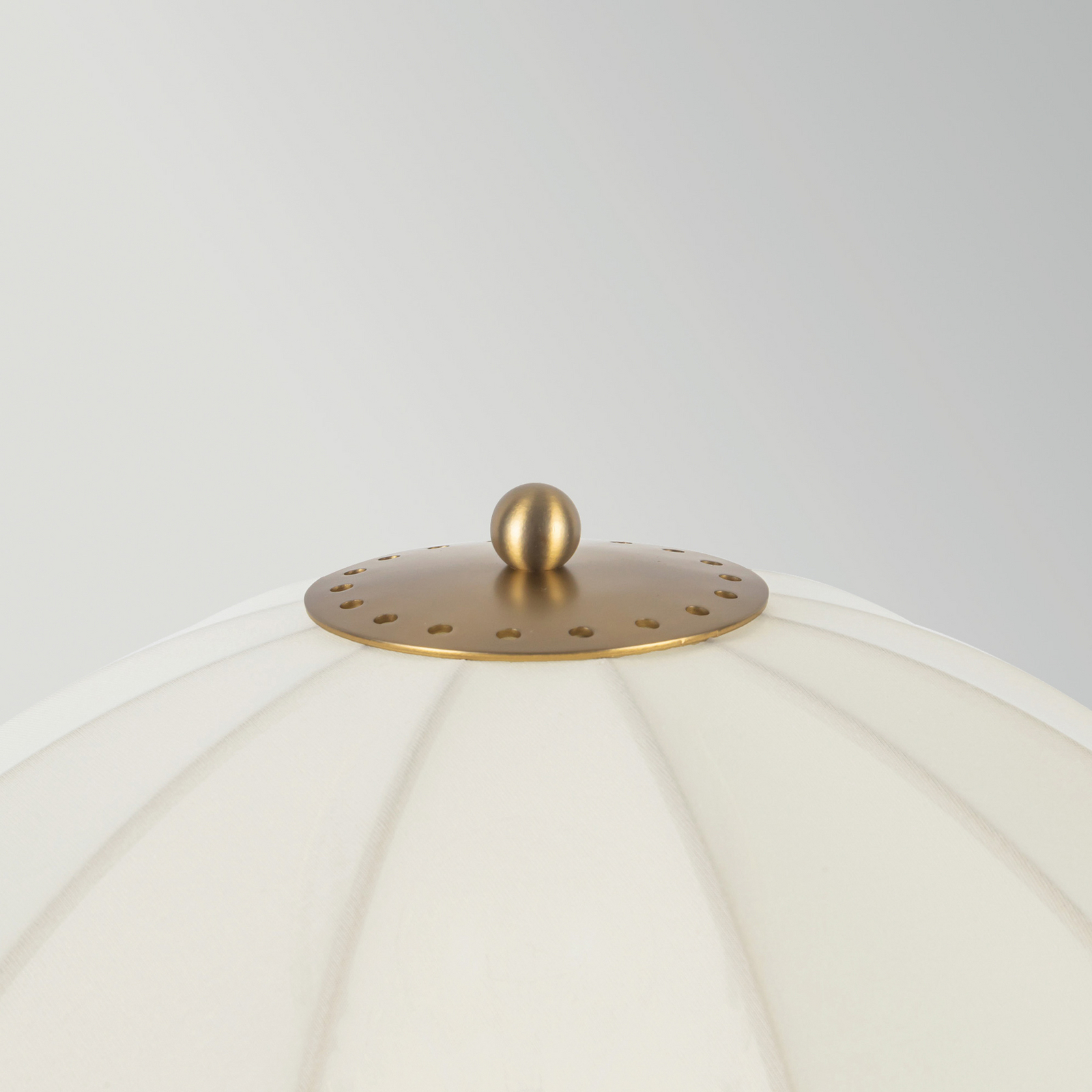 Lampa stołowa Crosby, beżowa, wysokość 70 cm, tkanina/metal Lampa stołowa Crosby, beżowa, wysokość 70 cm, tkanina/metal