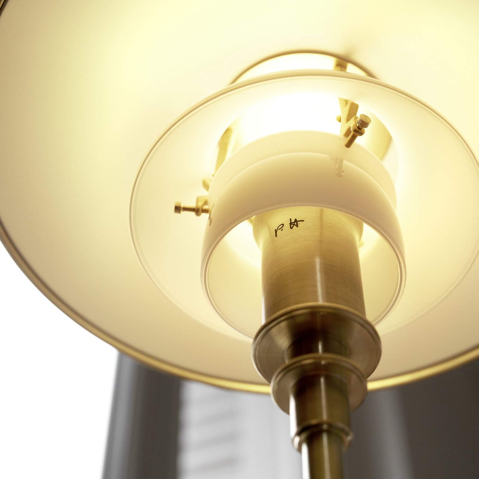 PH 3/2 Lampe de Table Limited Edition Brass/Opal - Louis Poulsen
