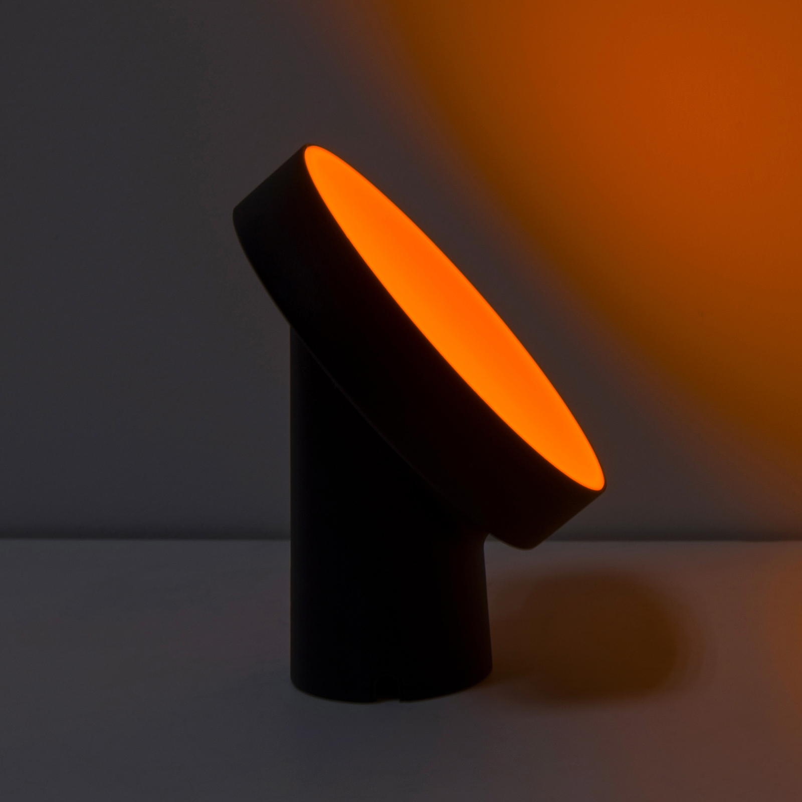 LED-Tischleuchte Moa mit RGBW-Funktion, schwarz