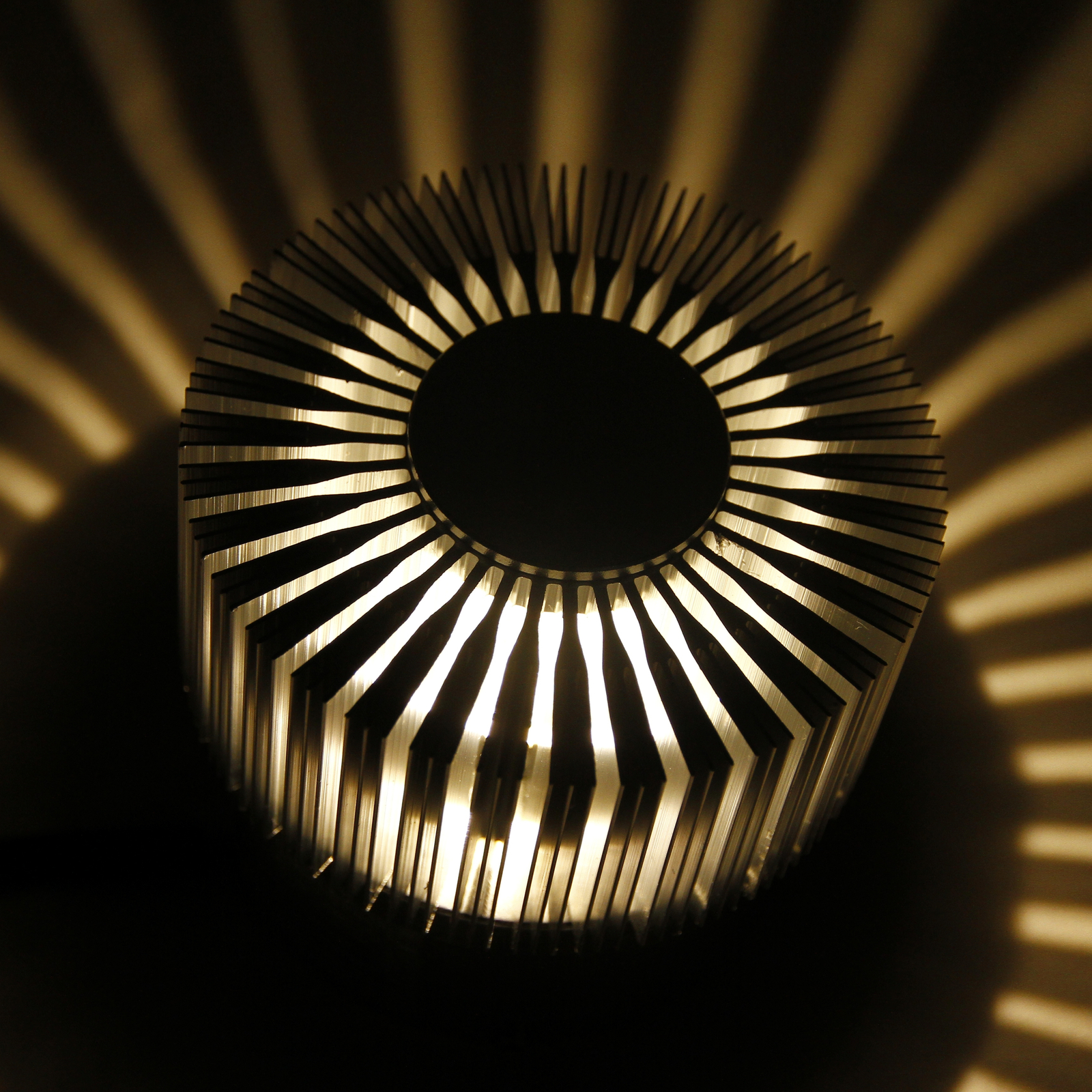 Pamalux POWER LED wall light with unique effect, for Hallway, aluminium, 3 W, energy efficiency: A+