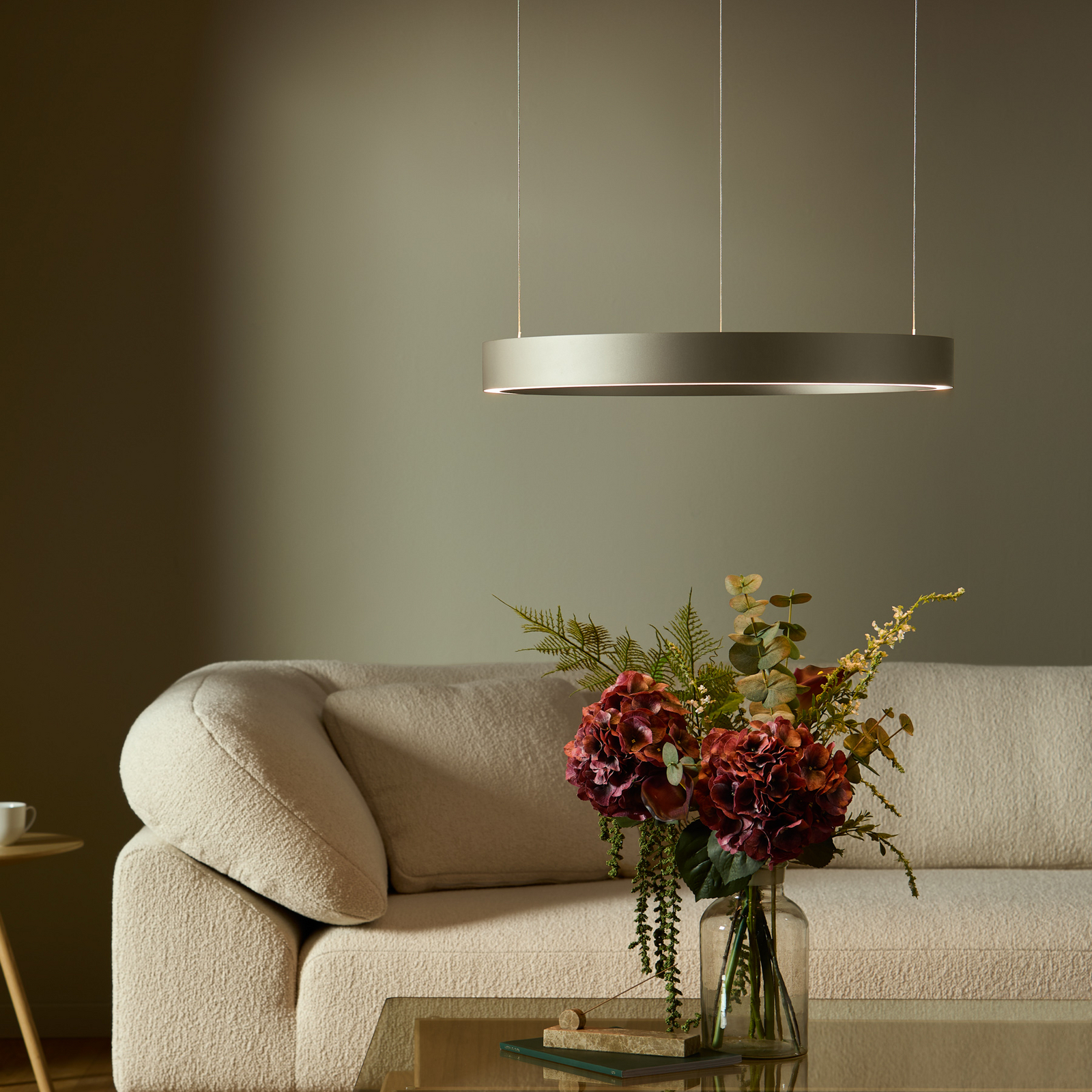 LOOM DESIGN LED závesné svietidlo Velora, krémová, Ø 60 cm, stmievateľné