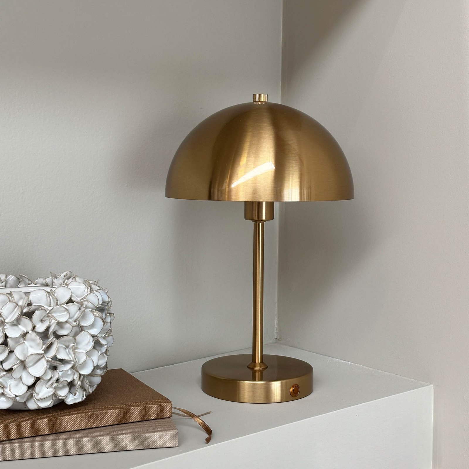 Dyberg Larsen Stockholm bordlampe, antik messing