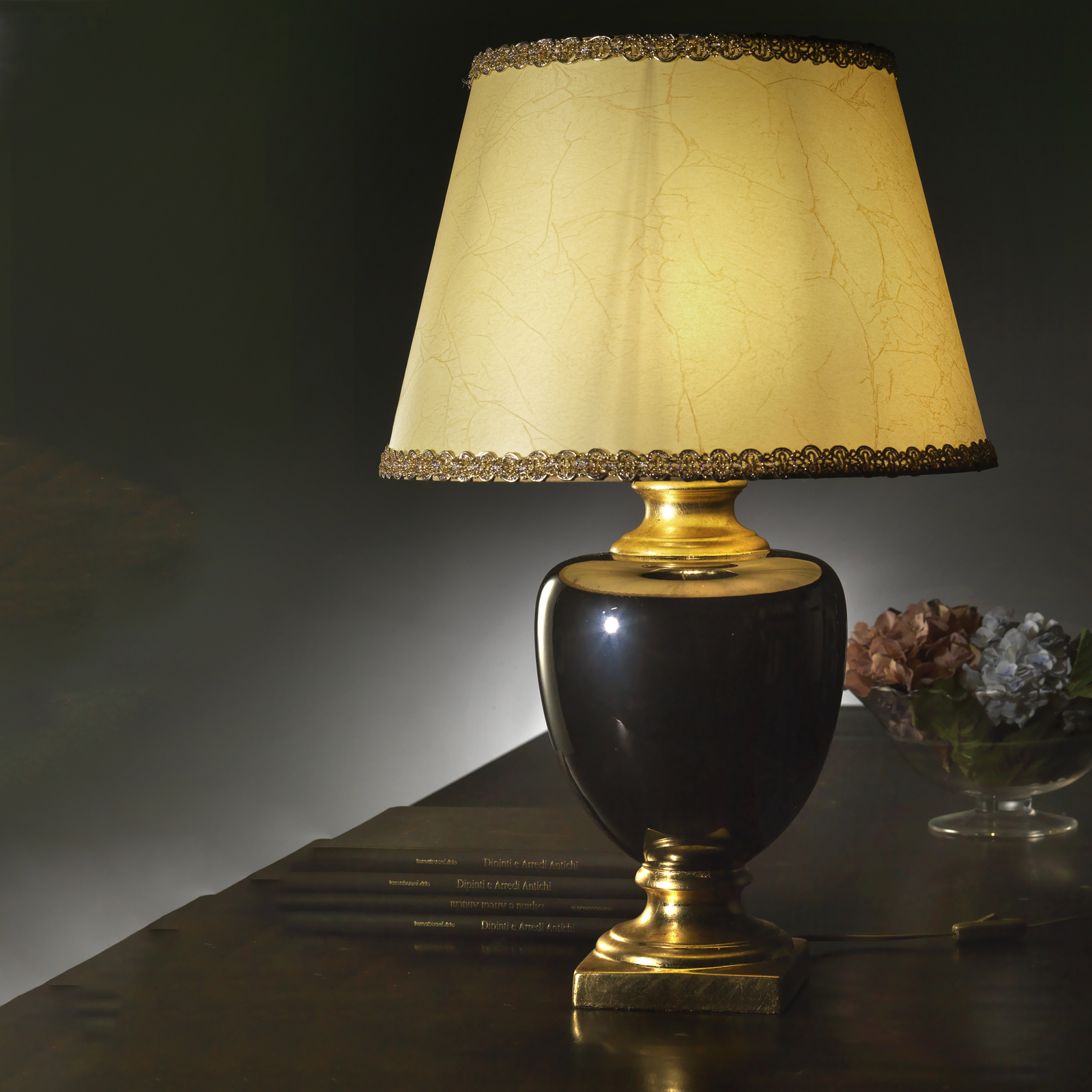 Lampa stołowa Mozart, czarna/złota