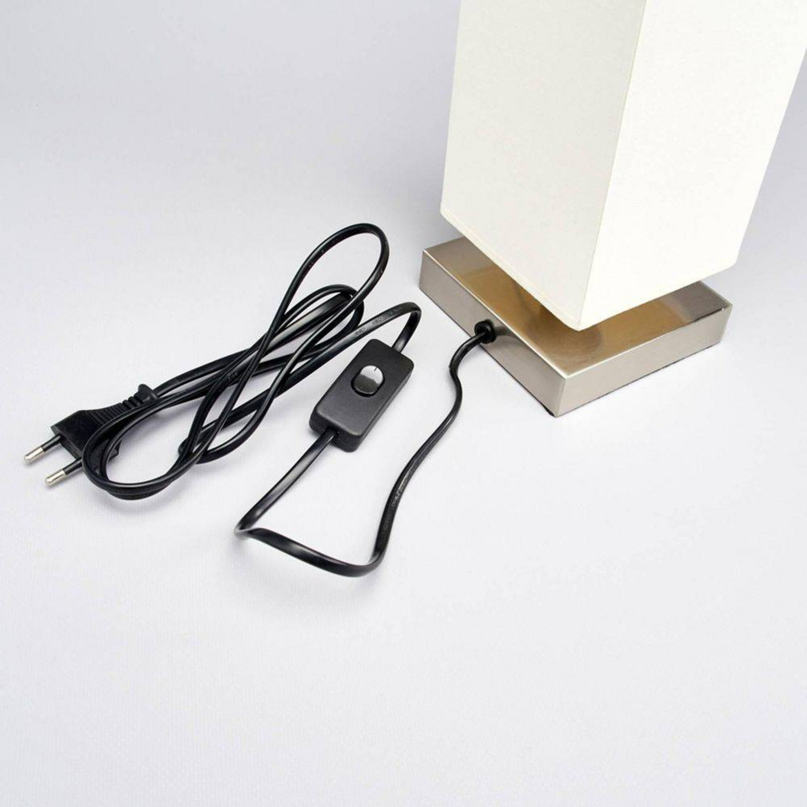 Martje LED Bordlampe Cream - Lindby