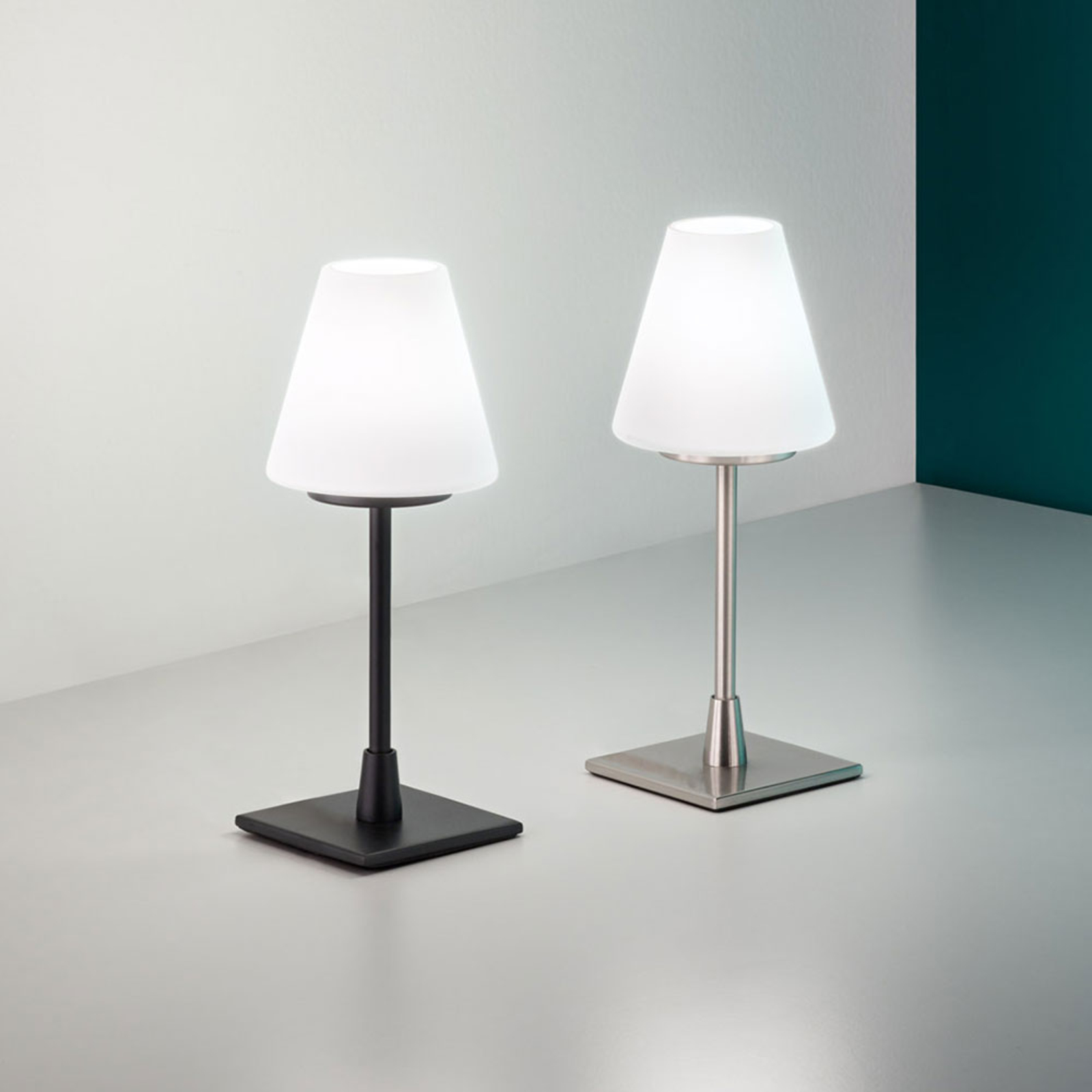 Lucy LED table lamp with a touch dimmer, chrome