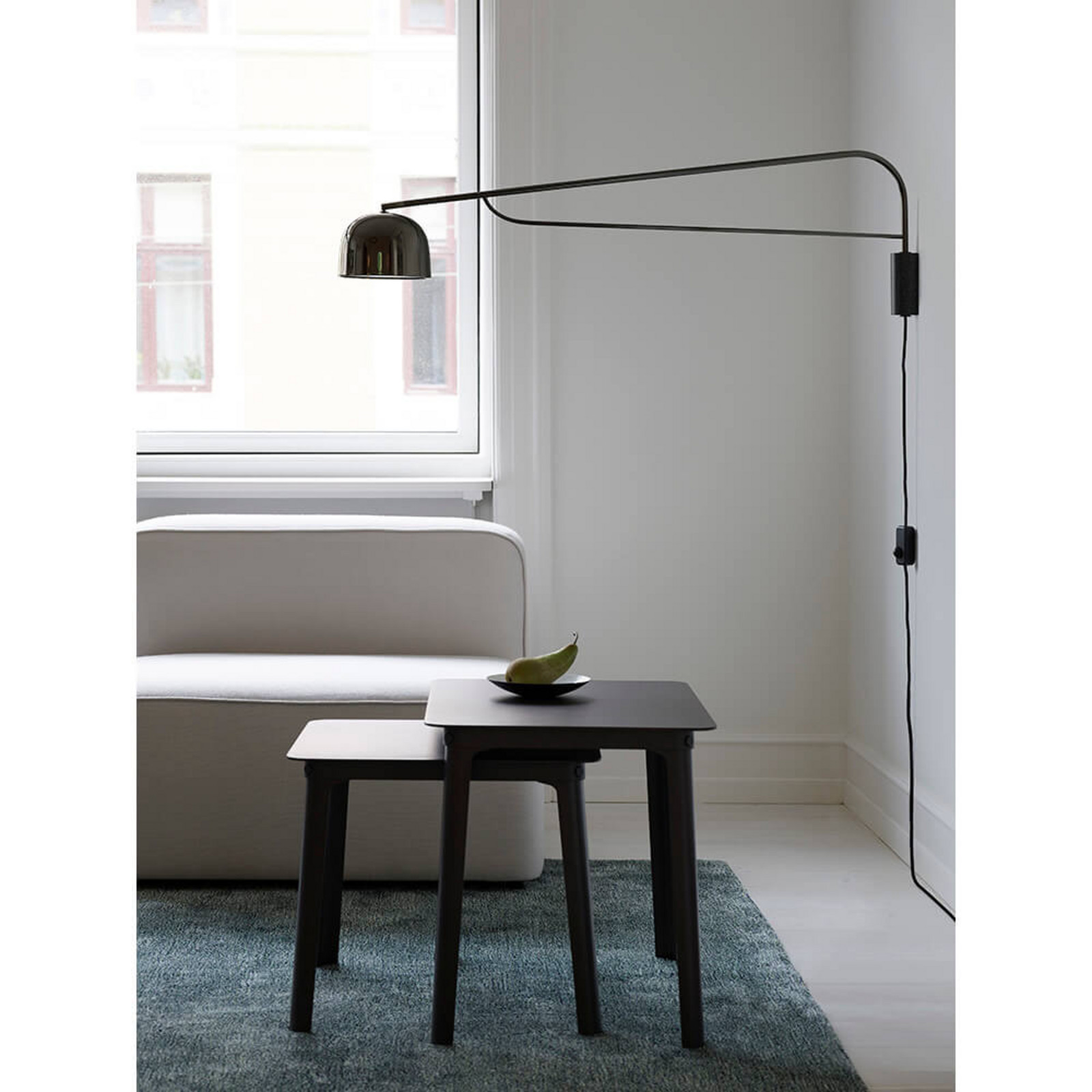 Grant Wandleuchte L111 Schwarz Normann Copenhagen - Wohnzimmer - Stein