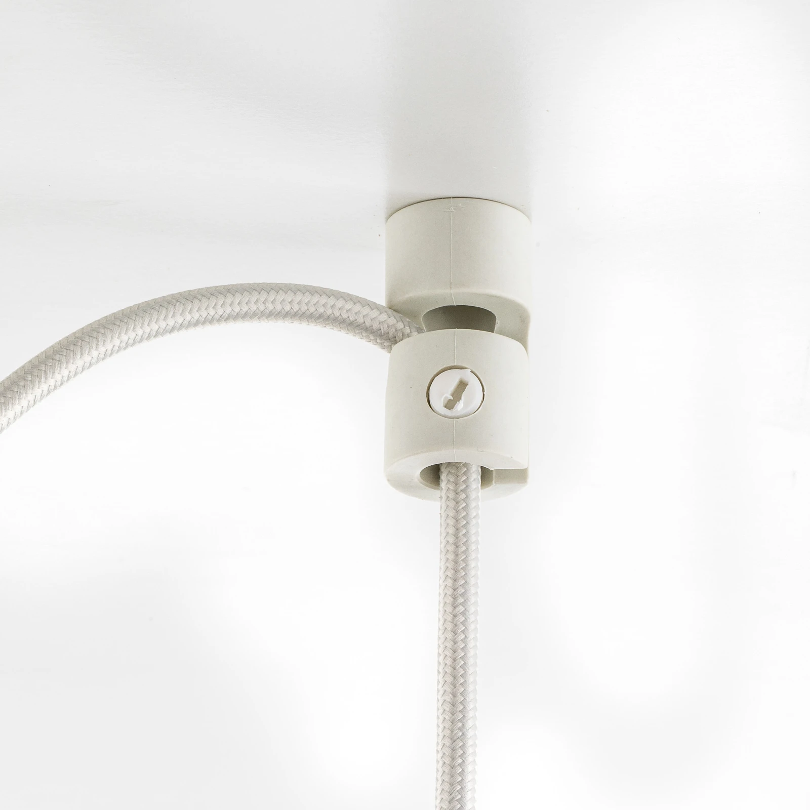 UMAGE Acorn závesná lampa biela/oceľ, dve svetlá