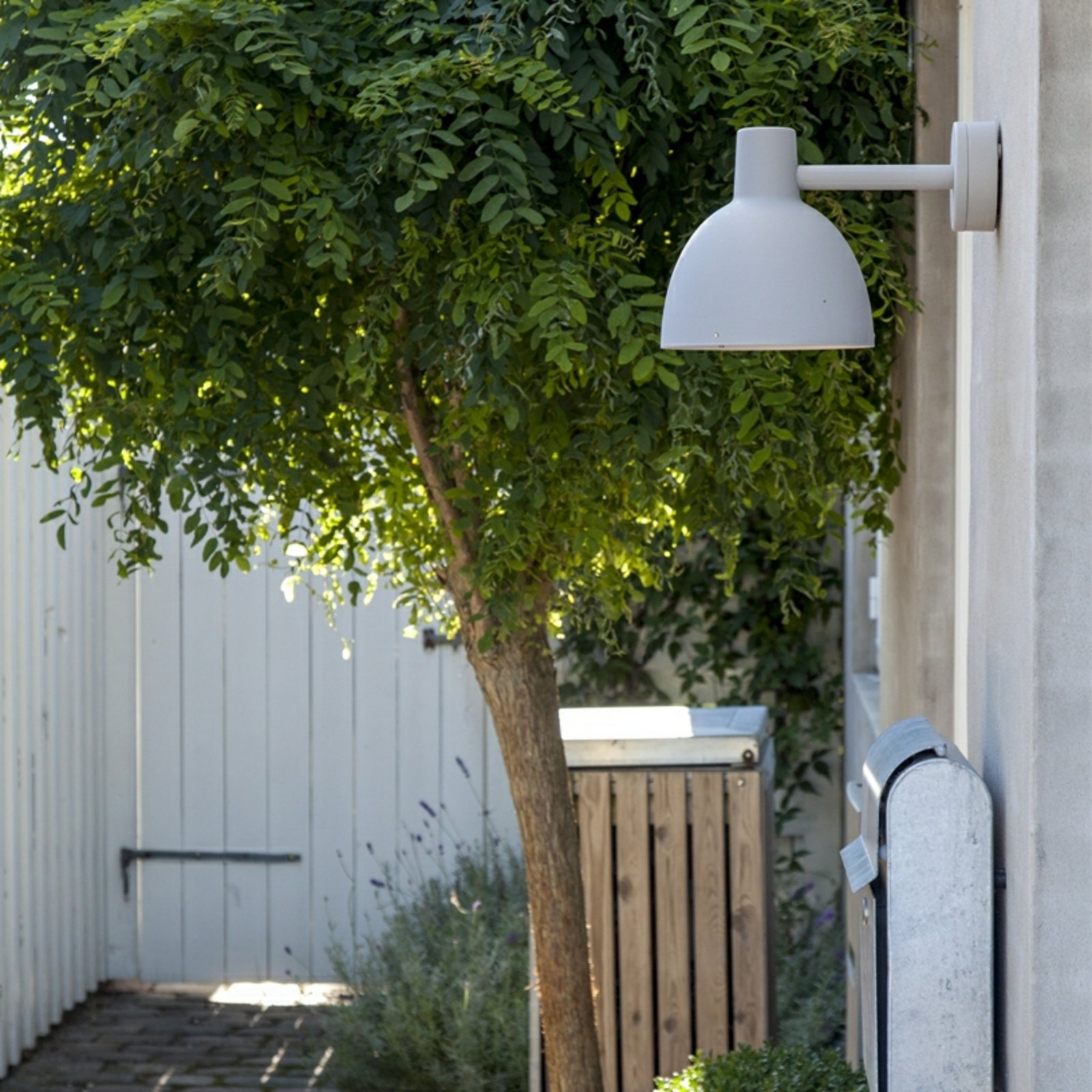 Toldbod 155 Outdoor Wall Lamp Grey - Louis Poulsen