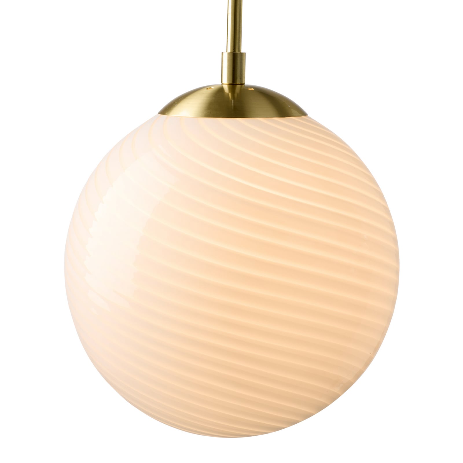 Candeeiro suspenso CANDY BALL, opalino/latão envelhecido, Ø 30 cm - Halo Design Candeeiro suspenso CANDY BALL, opalino/latão envelhecido, Ø 30 cm - Halo Design
