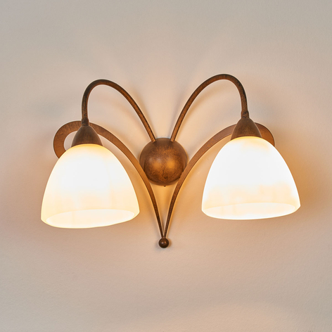 Vegglampe LUCA med to lys i landlig stil