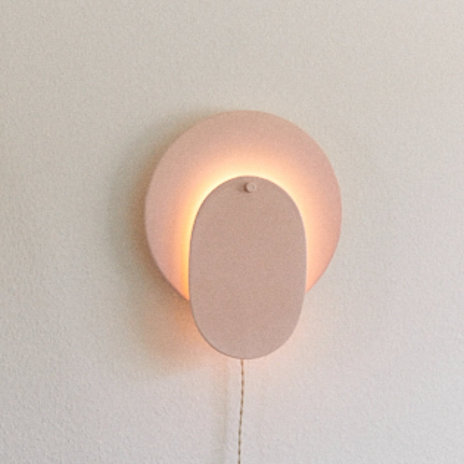 01 ROSE NEBULA vegglampe, steingods, høyde 39,5 cm, E14 – Serax - Stue - Design - Keramikk - Med en lyskilde