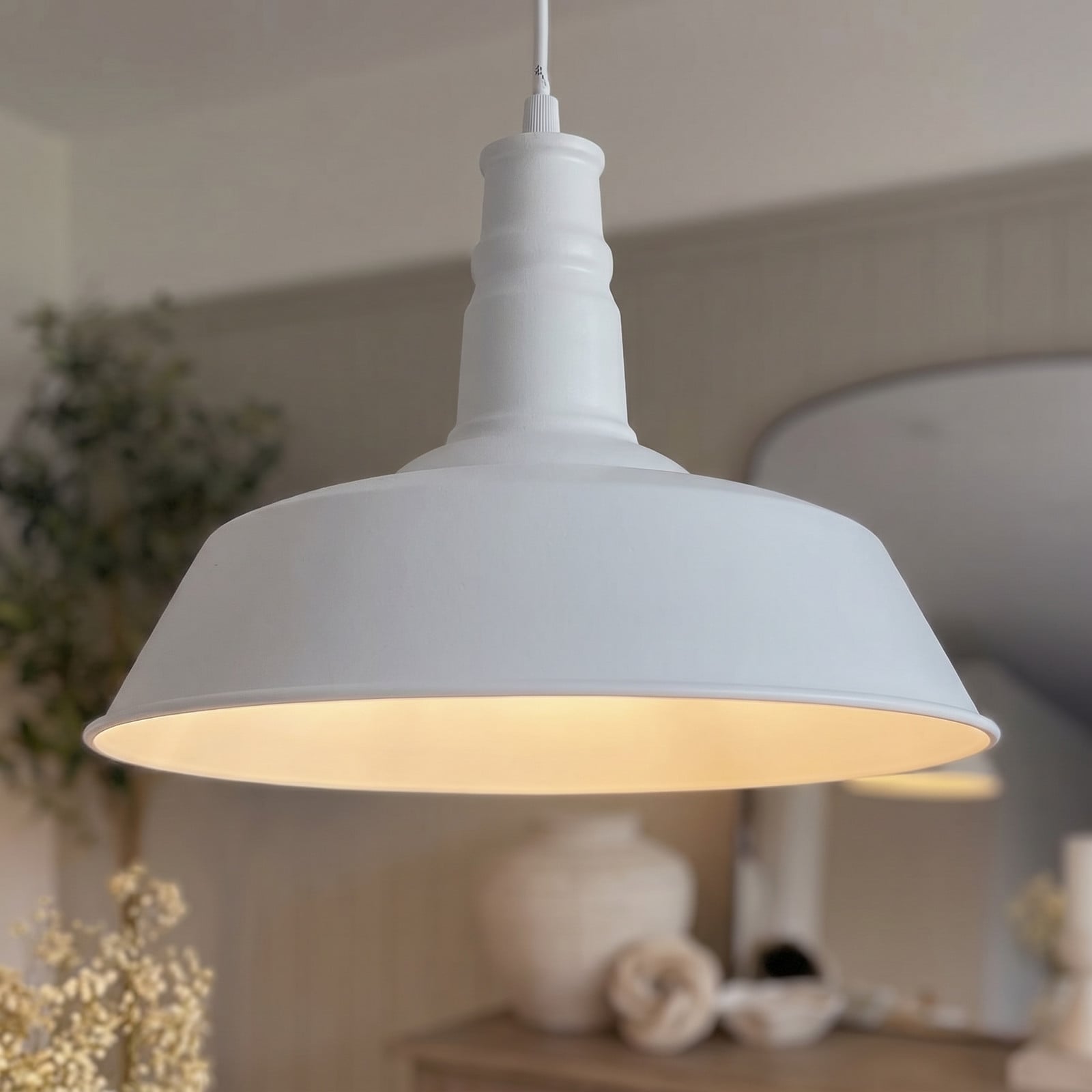 Laylan Taklampa &Oslash;46 Vit Lindby - Matsal - Modern - Metall - Med en ljusk&auml;lla