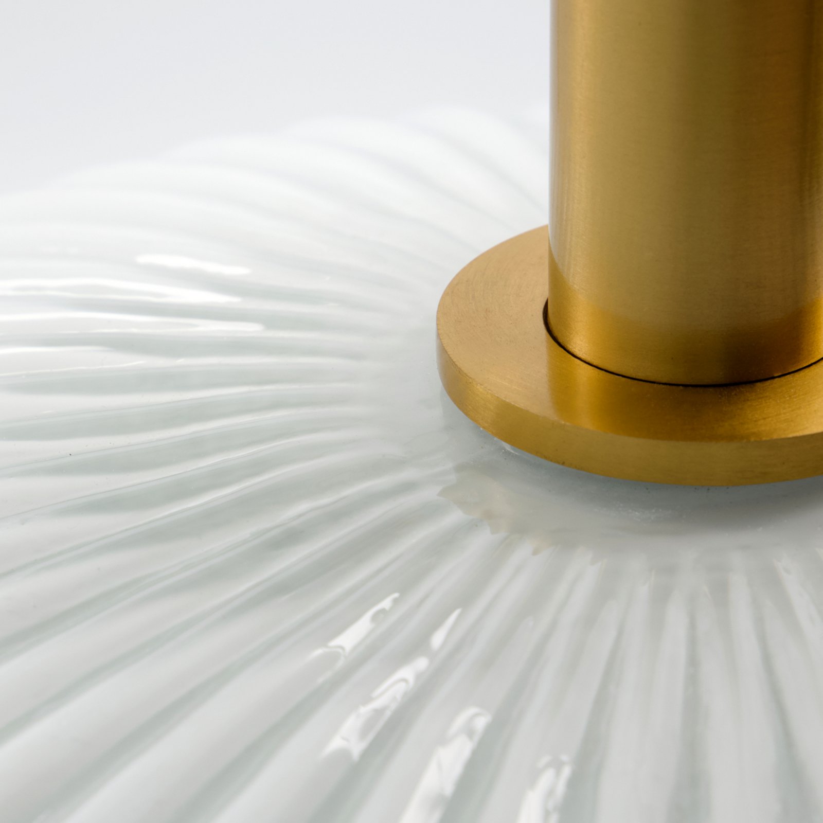 Závesné svietidlo Fort biele mosadzné sklo Ø 42 cm - House Doctor Závesné svietidlo Fort biele mosadzné sklo Ø 42 cm - House Doctor