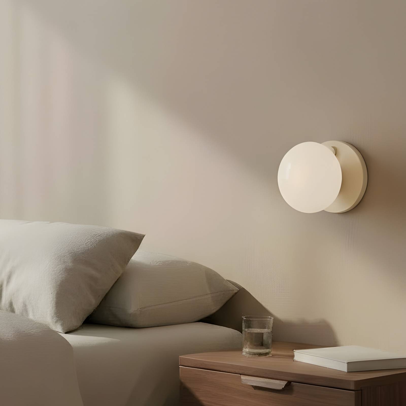 Wandleuchte Flo, beige, Ø 19 cm, Glas günstig online kaufen