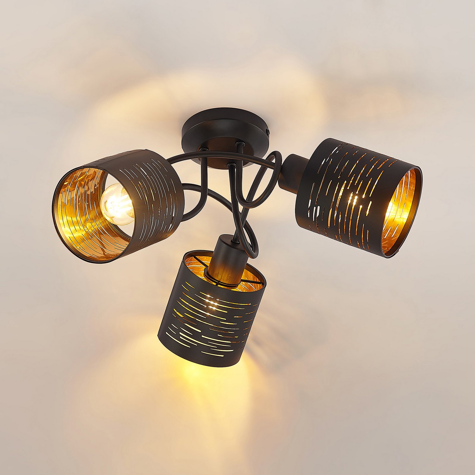 Lindby Iolyn ceiling light, three-bulb