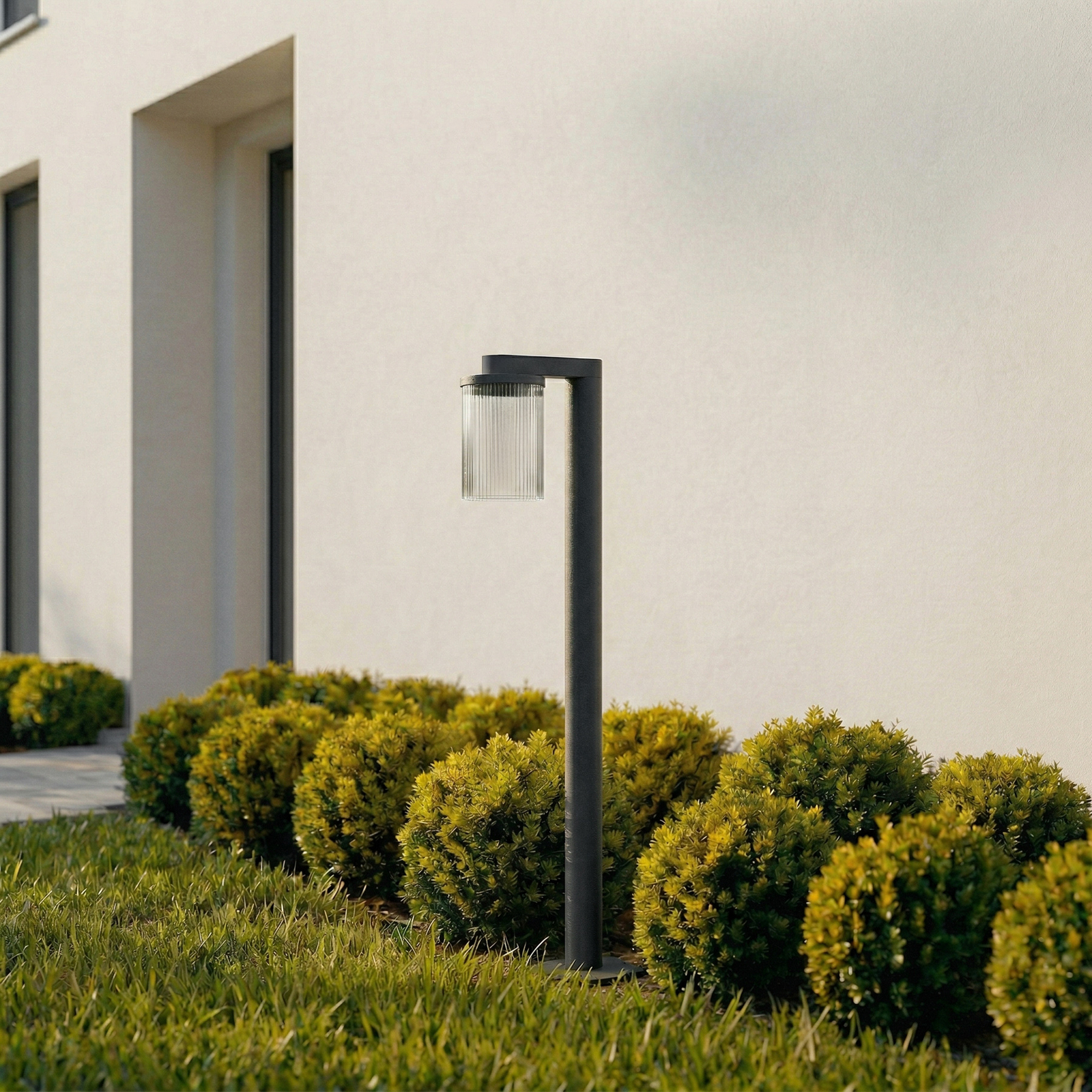 Beelia LED osvětlení cesty, IP65, sklo, hliník, antracitová, 90 cm - Lucande