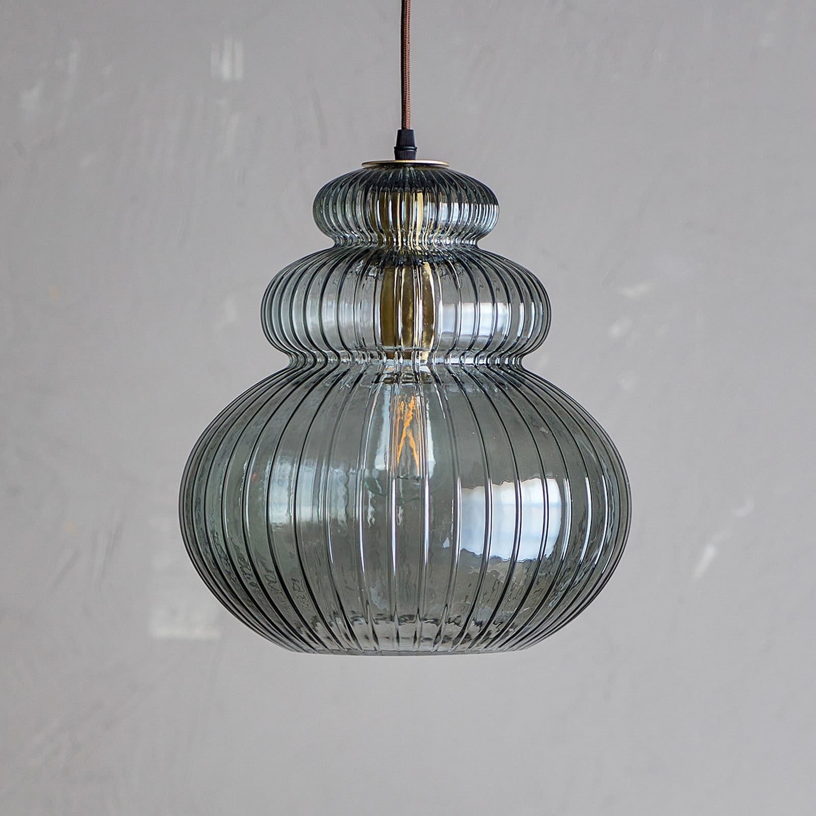 Sybia hængelampe, glas, grå, Ø 31,5 cm Bloomingville - Stue - Med én lyskilde
