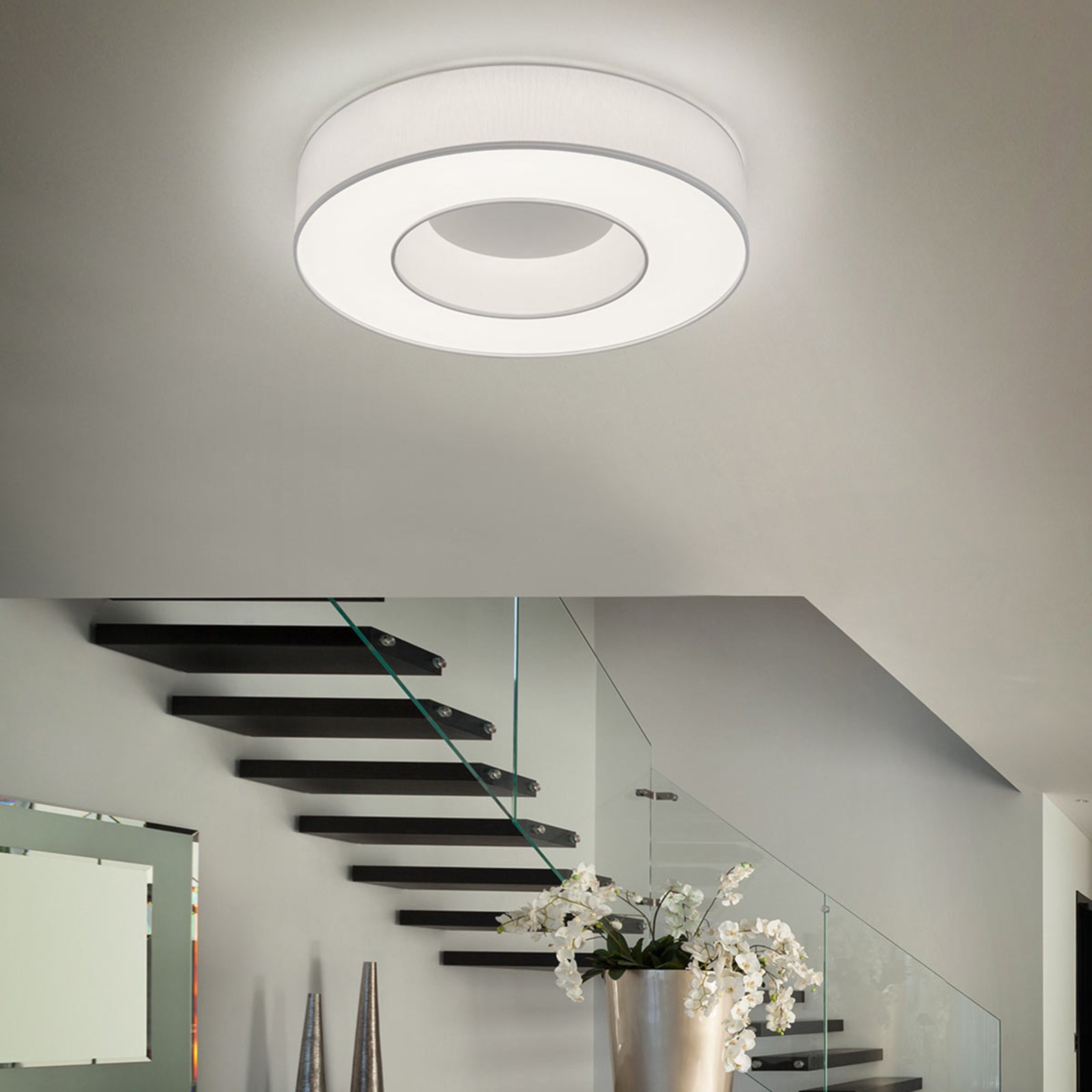 Helestra Lomo - LED- loftlampe, chintz hvid