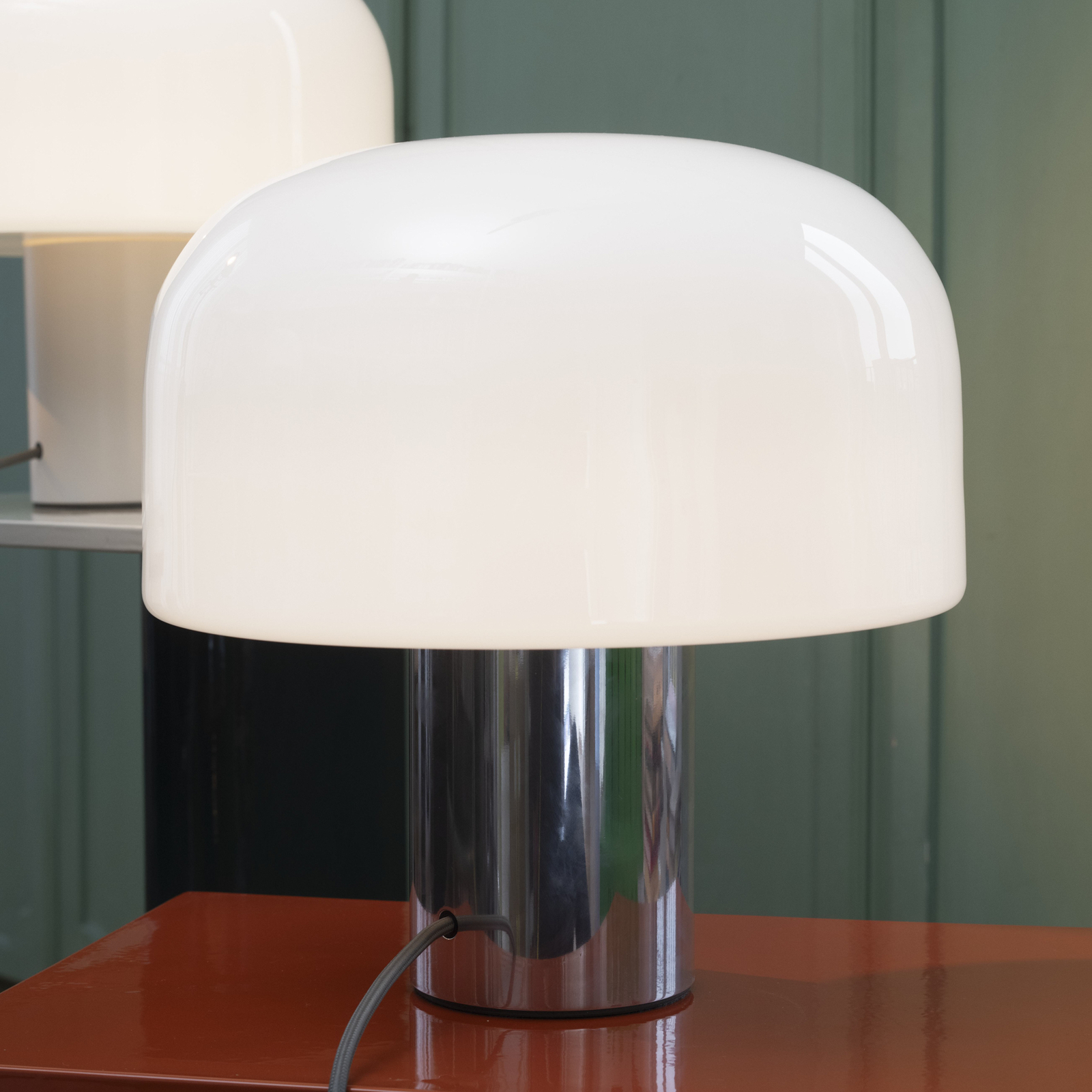 FLOS Bellhop Glass T table lamp, aluminium-coloured, height 34 cm