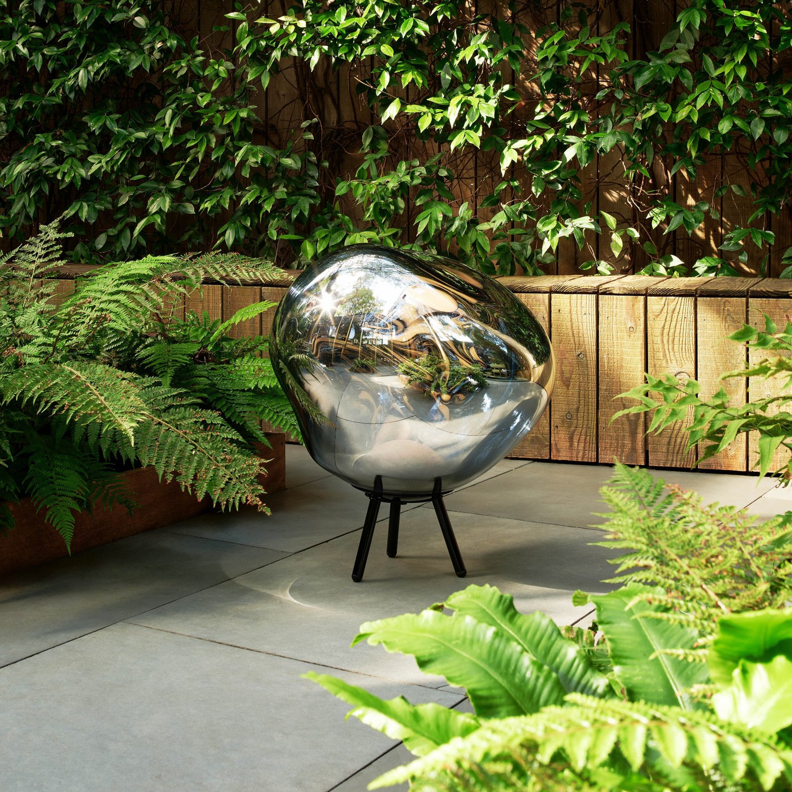 Tom Dixon Lâmpada LED recarregável para terraço Melt grande, prateada