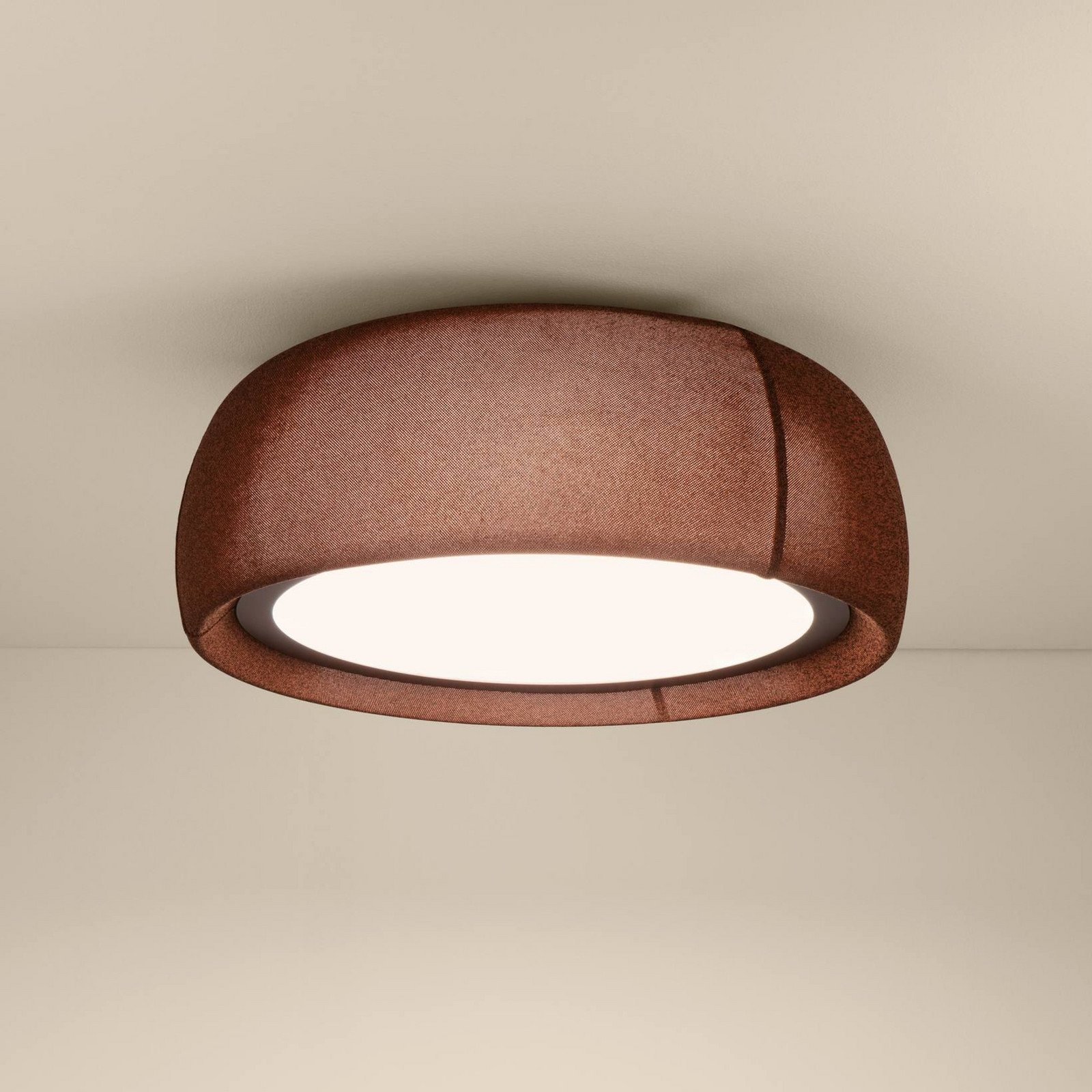 LEDS-C4 Plafonieră LED Gong maro 4.000 K Ø 612 cm - Camera de zi / sufragerie - modern - Țesătură / Textil