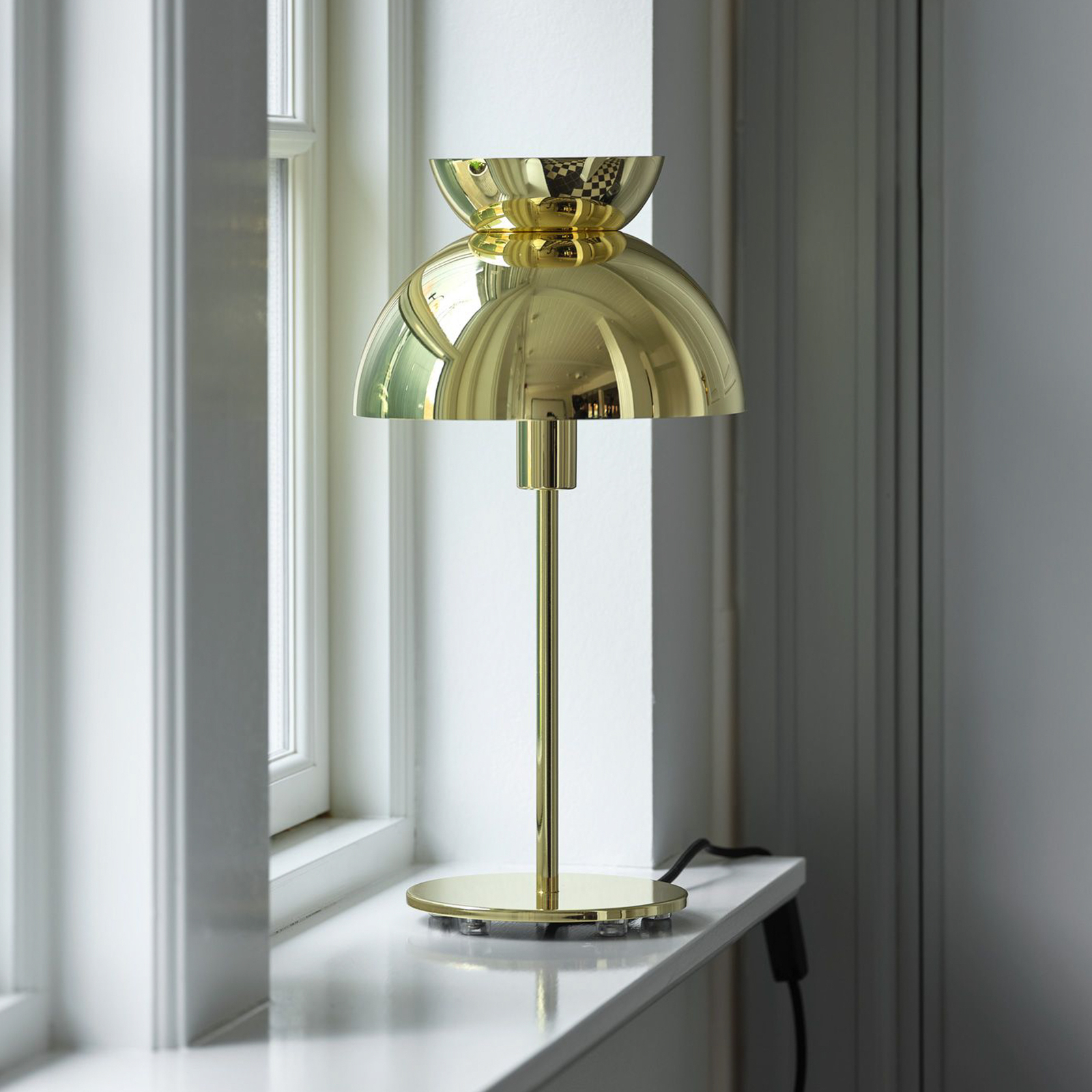 FRANDSEN Butterfly table lamp, switch, brass-coloured