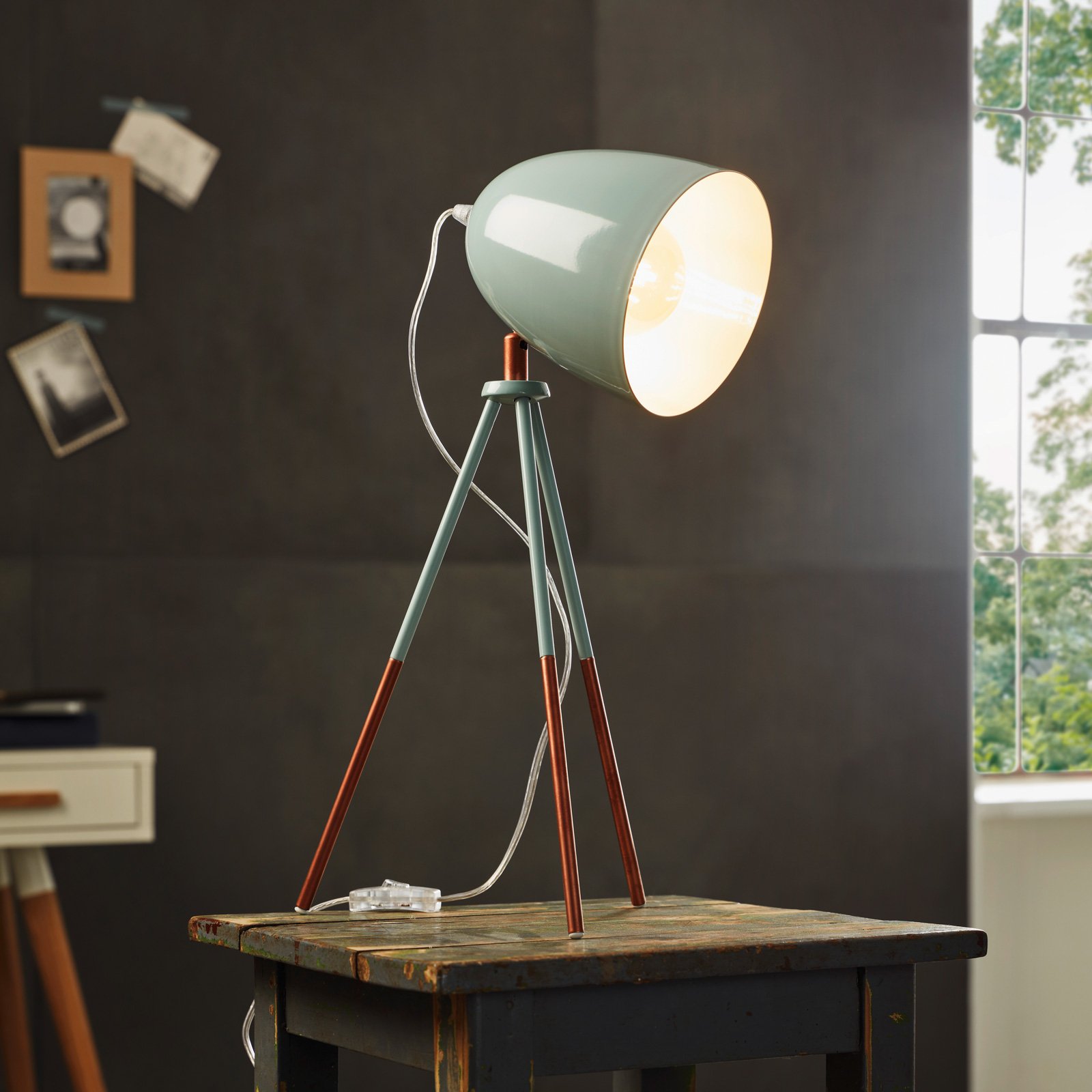 Retro table lamp Dundee in mint green