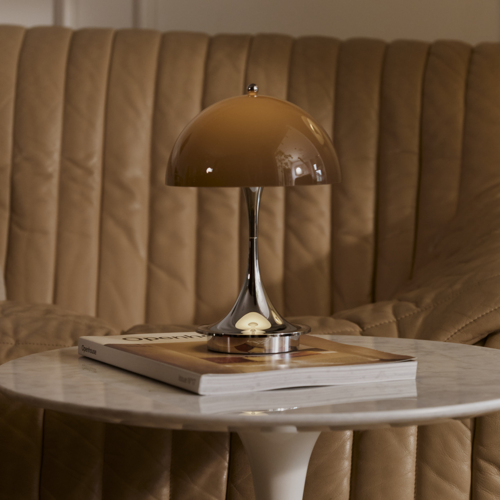 Louis Poulsen Panthella 250 Portable Original, opaali-ruskea