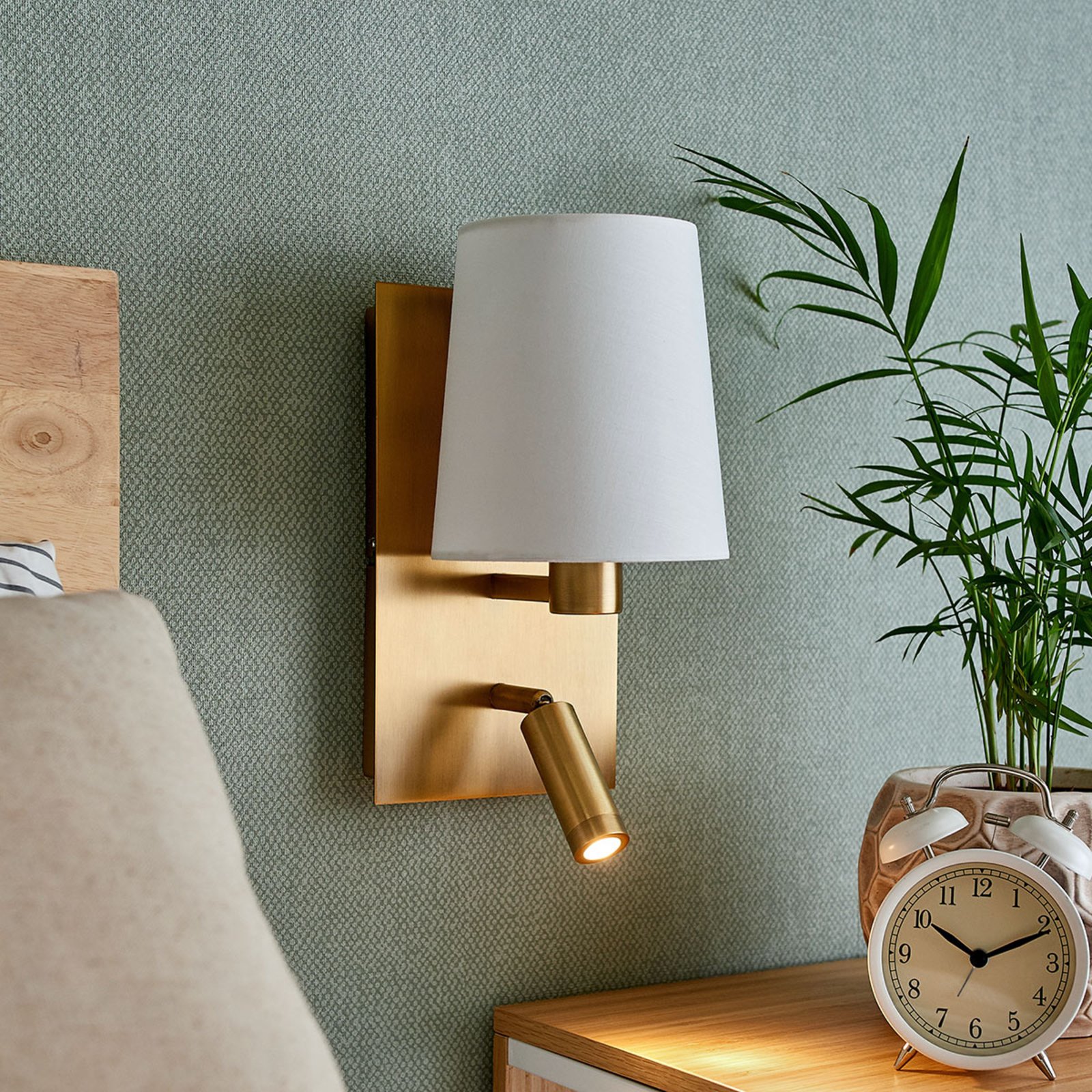 Aiden Wall Lamp Brass/White - Lindby
