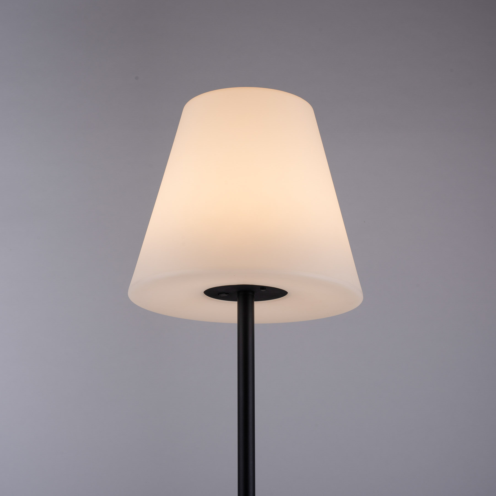 Holly LED outdoor floor lamp battery powered, RGBW Lights.co.uk