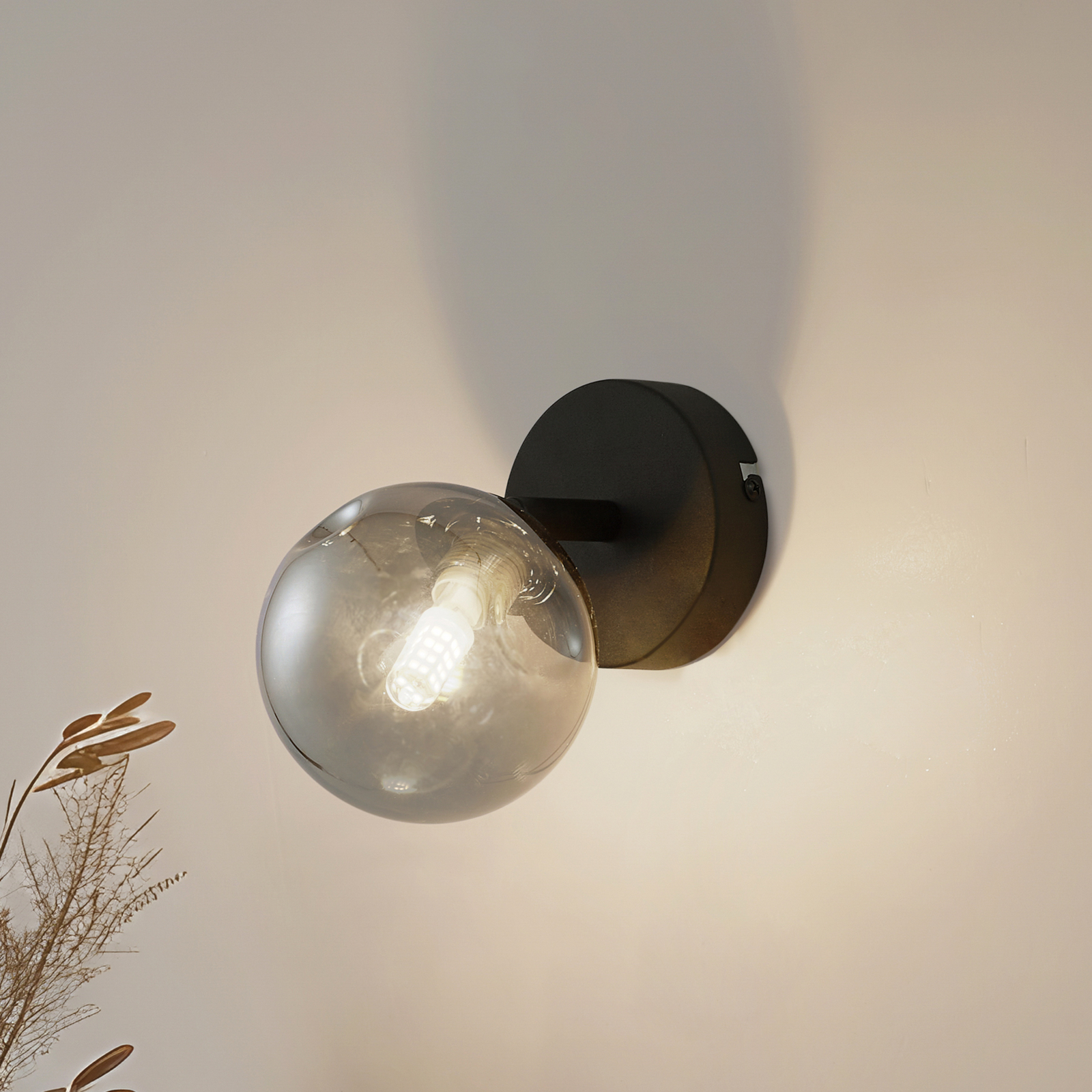 Lindby wall light Valentina, grey/black, glass, Ø 10 cm