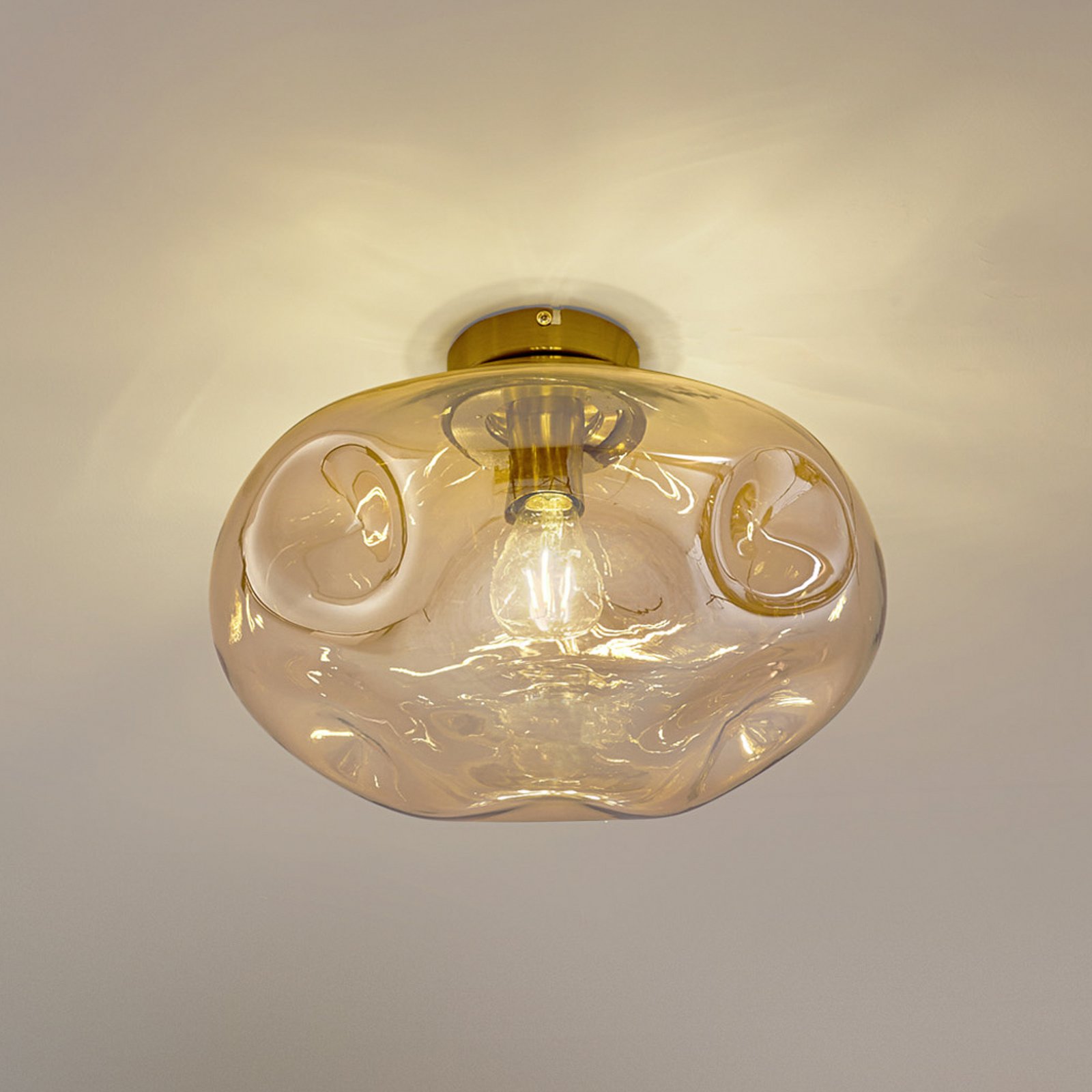 Lindby Plafón Lelia, ámbar, cristal, Ø 35 cm