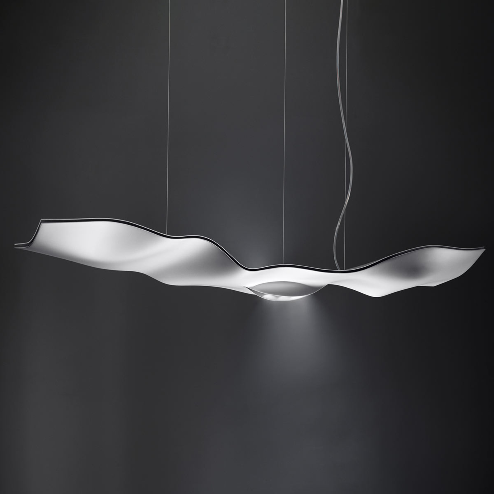 Ingo Maurer Luce Volante – LED-hänglampa, vit