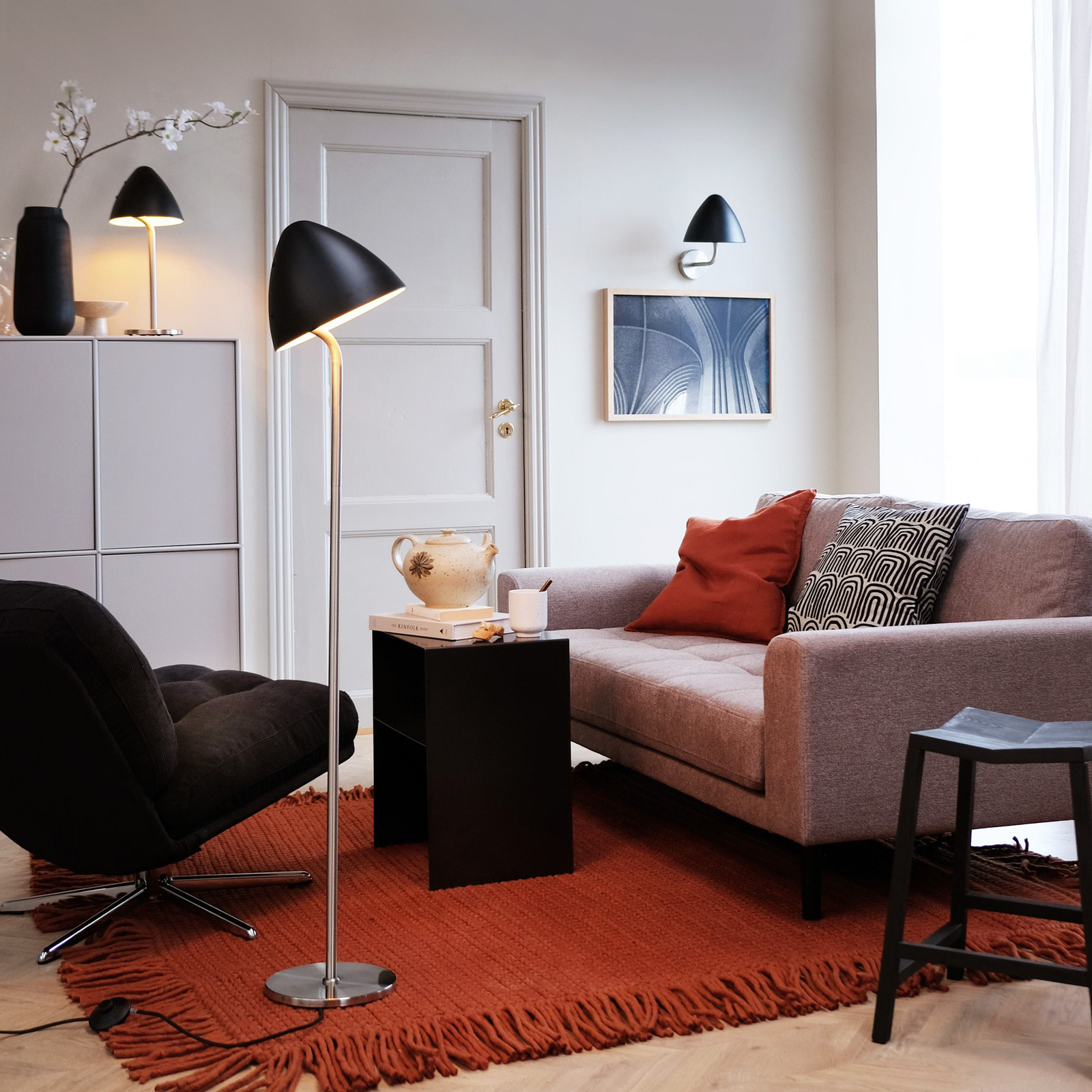 Oulu Candeeiro de Mesa Black/Brushed Steel - DybergLarsen