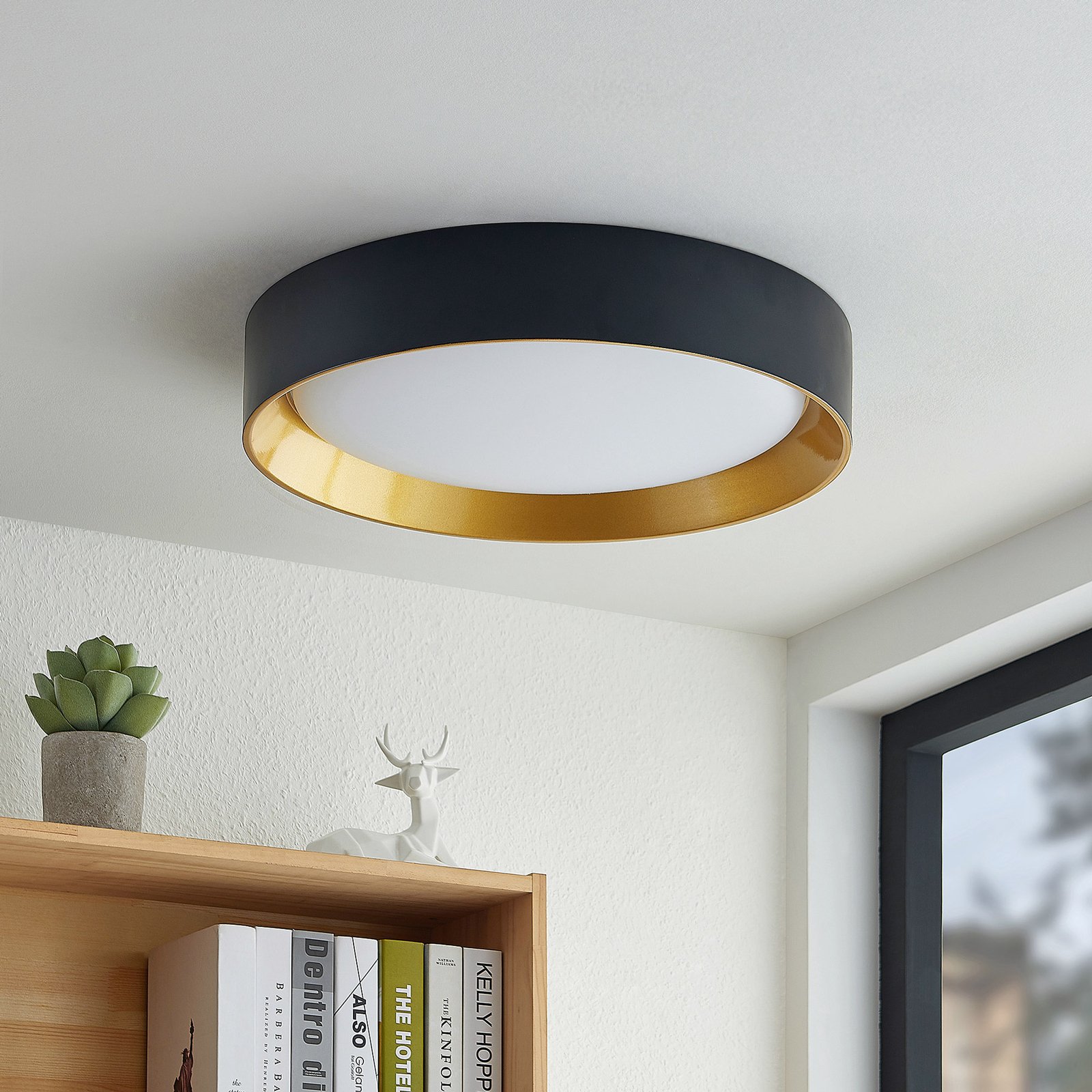 Kambia LED Ceiling Lamp Ø55 Black/Gold - Lindby