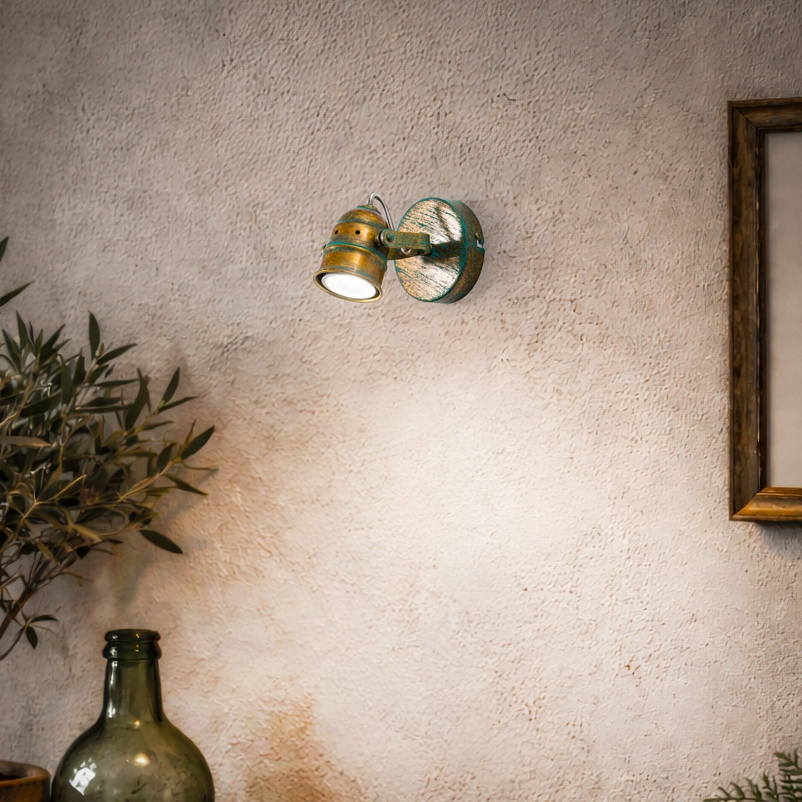 Lindby wall spotlight Leonor, green, metal, 1-bulb, 9.5 cm