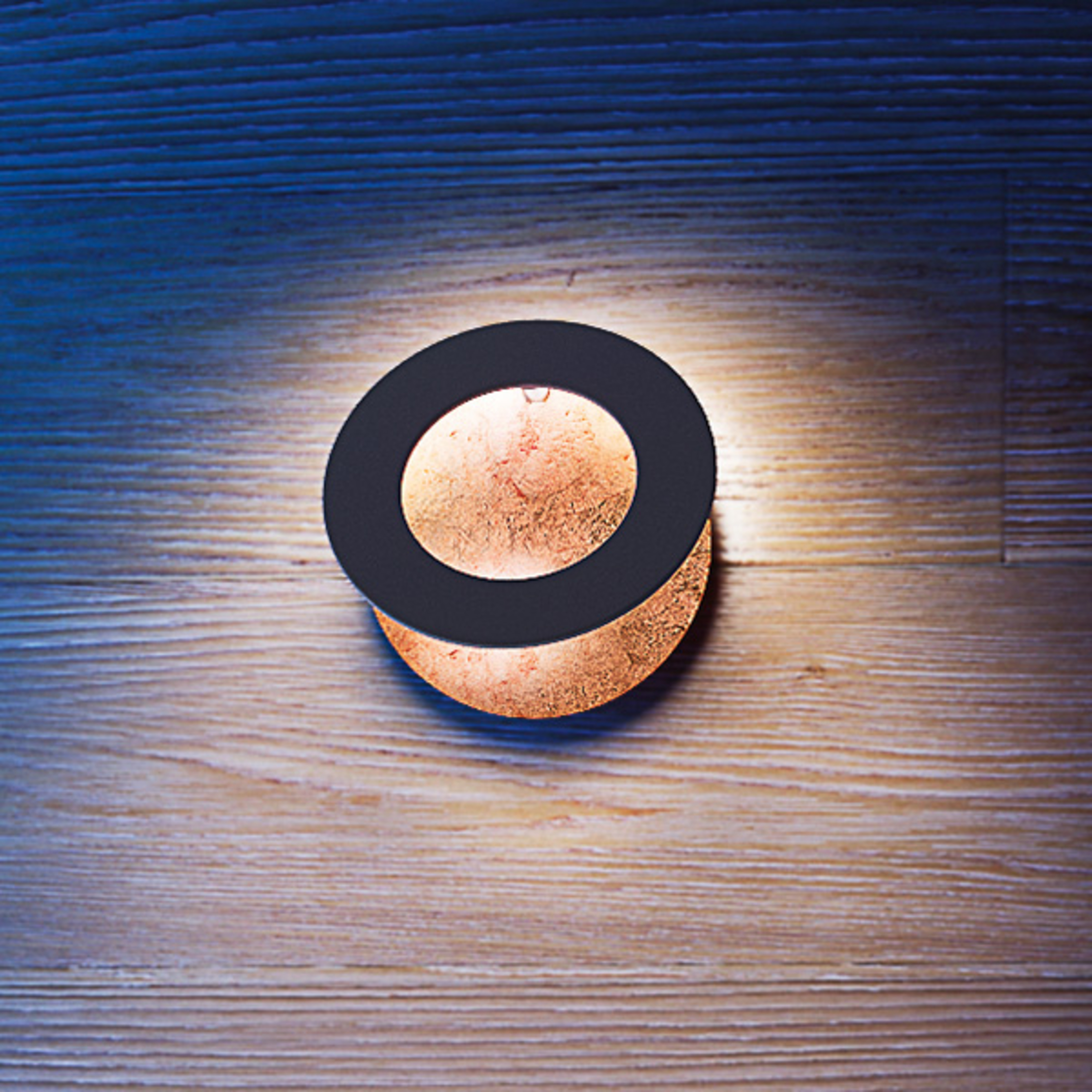 ICONE Vera LED wall lamp 930 Ø31cm copper/black