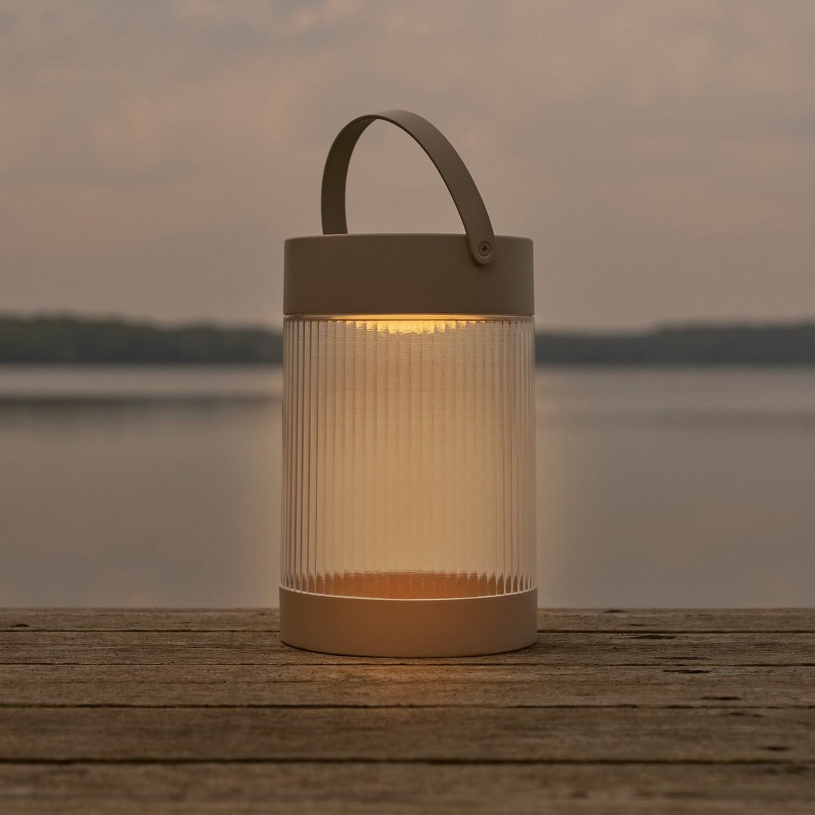 Coupar Solar Portable Bordslampa Sandfarvet Nordlux - Terrass - Plast - Med en ljusk&auml;lla