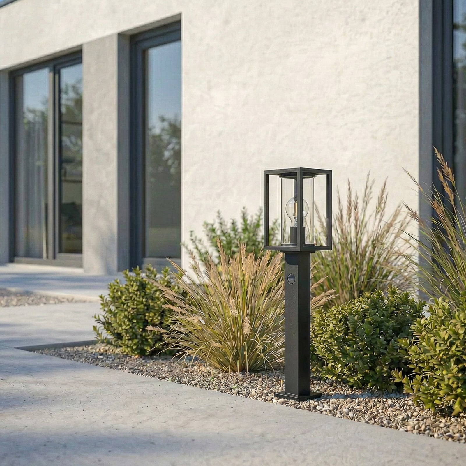 Lucande Borne lumineuse Ferda, 60 cm, détecteur, anthracite, IP44