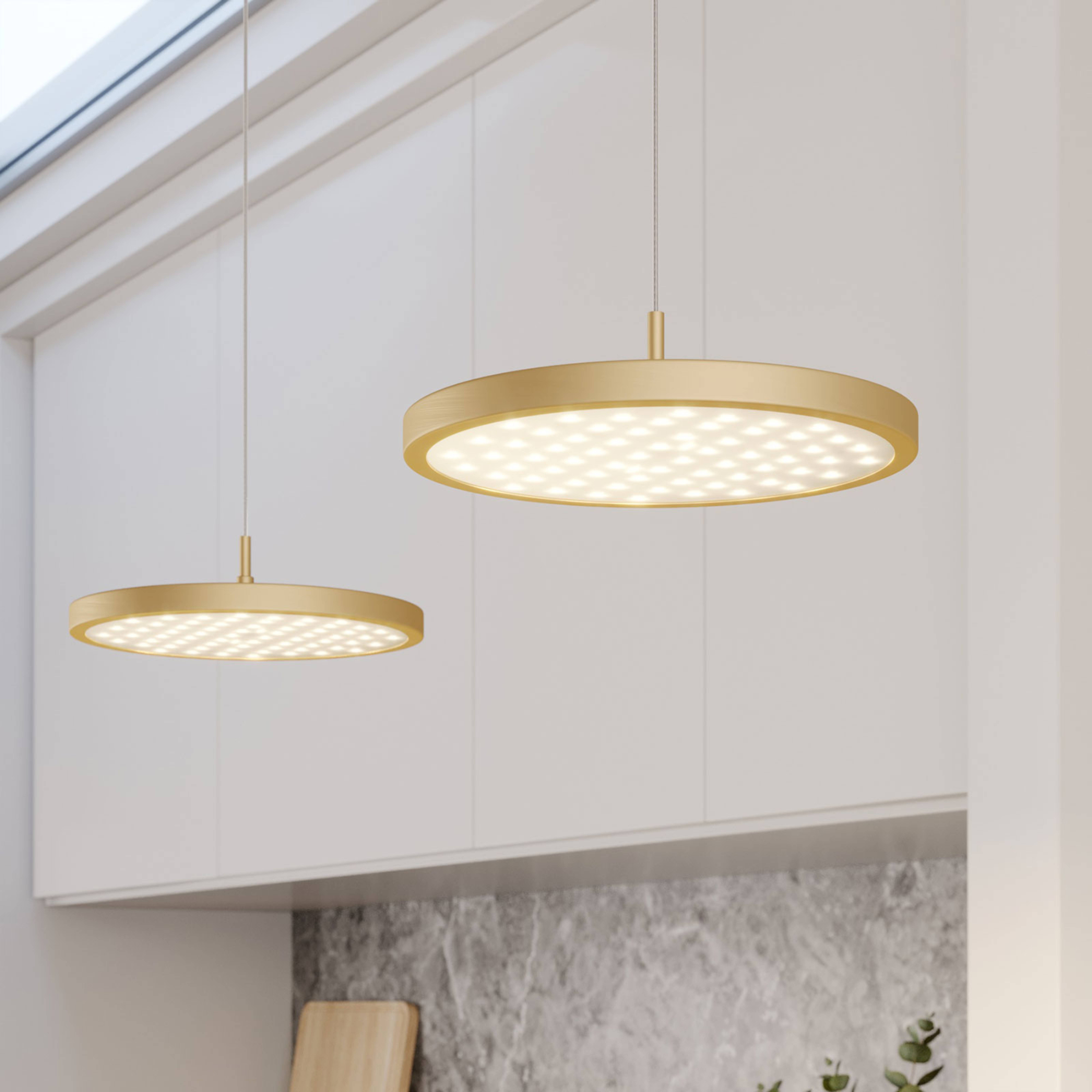 Quitani LED-Pendellampe Gion, 2-flammig, weiß/messing