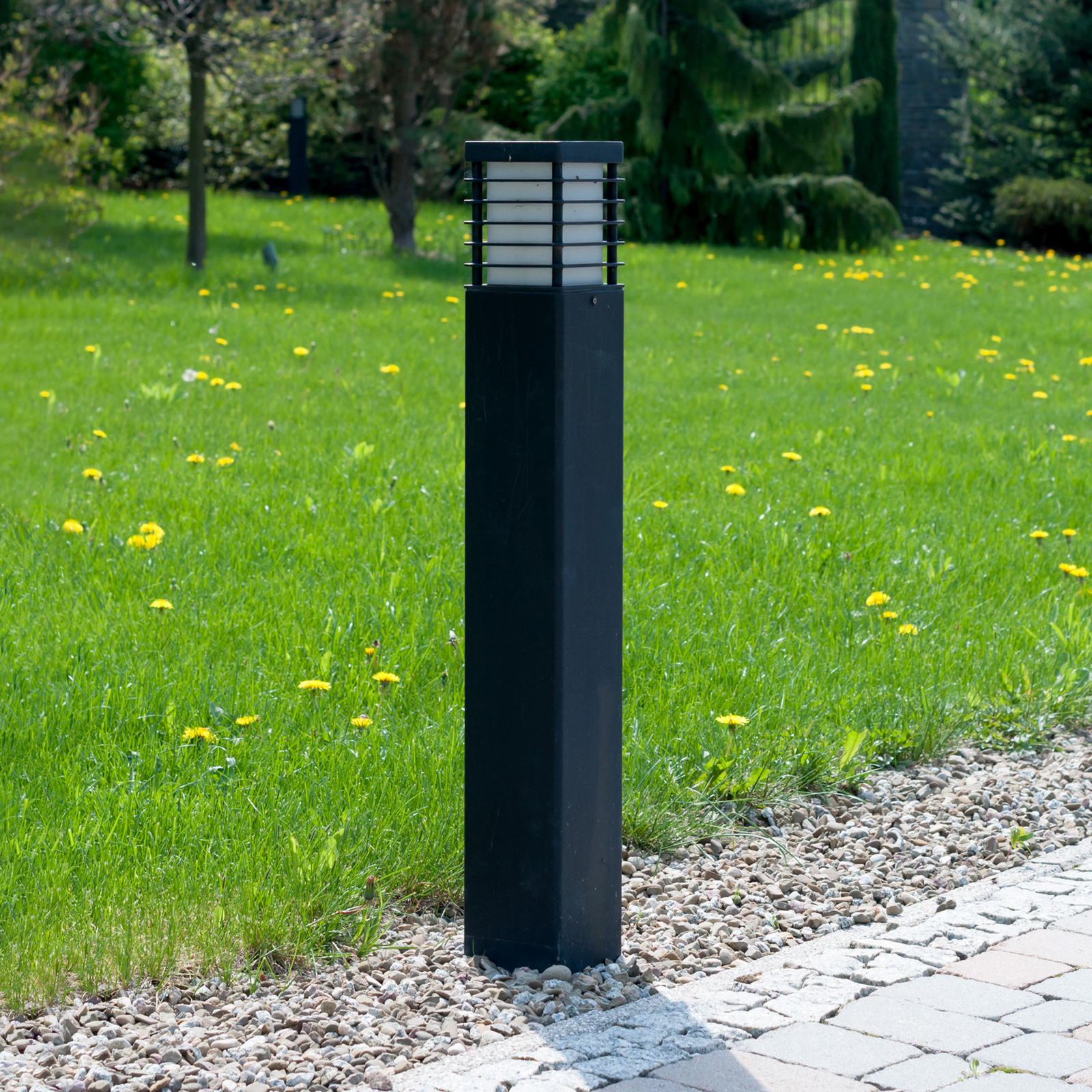 Lampă stâlpișor Halmstad, 85 cm, negru, cu ancoră de fixare în pământ - Norlys