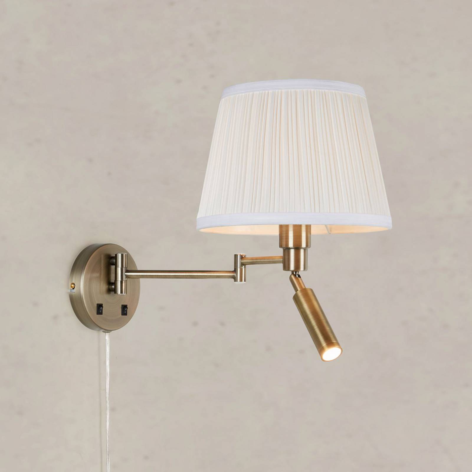 Wandlampe Pivot, naturweiß/messingfarben, 43 cm, 2-flg. günstig online kaufen