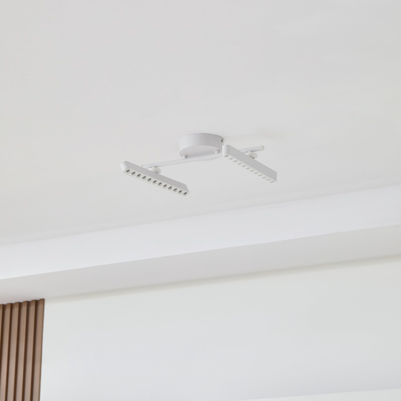 Eldrin LED-Strahler zweiflammig Lichtpunkte 54 cm weiß - Lindby