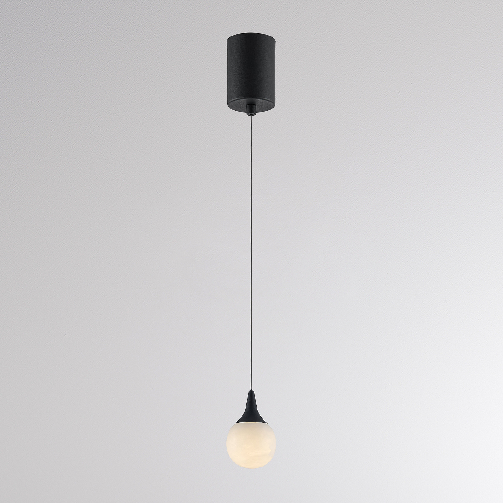 Lampă suspendată LED ARE, negru, alabastru, Ø 8 cm, CCT, DALI