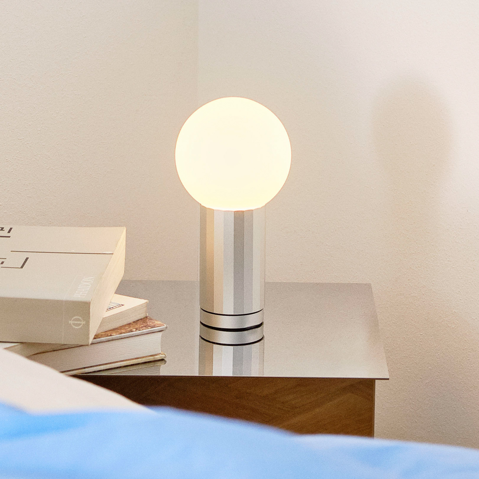 HAY Ieslēdzama LED galda lampa ar dimmeri, alumīnija pamatne