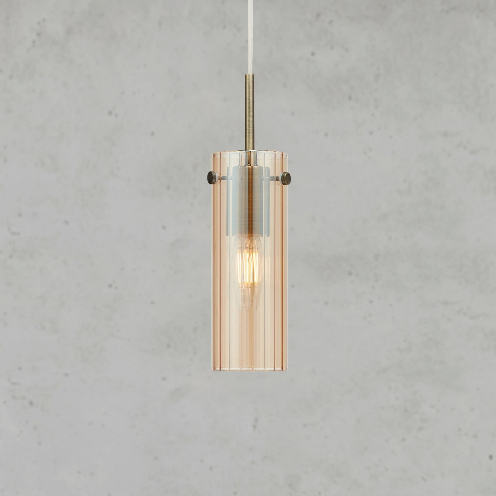 Markslöjd Lampă suspendată Tibia cu ștecher culoare chihlimbar/alamă Ø 7 cm - Camera de zi / sufragerie - chihlimbar alamă - Sticlă