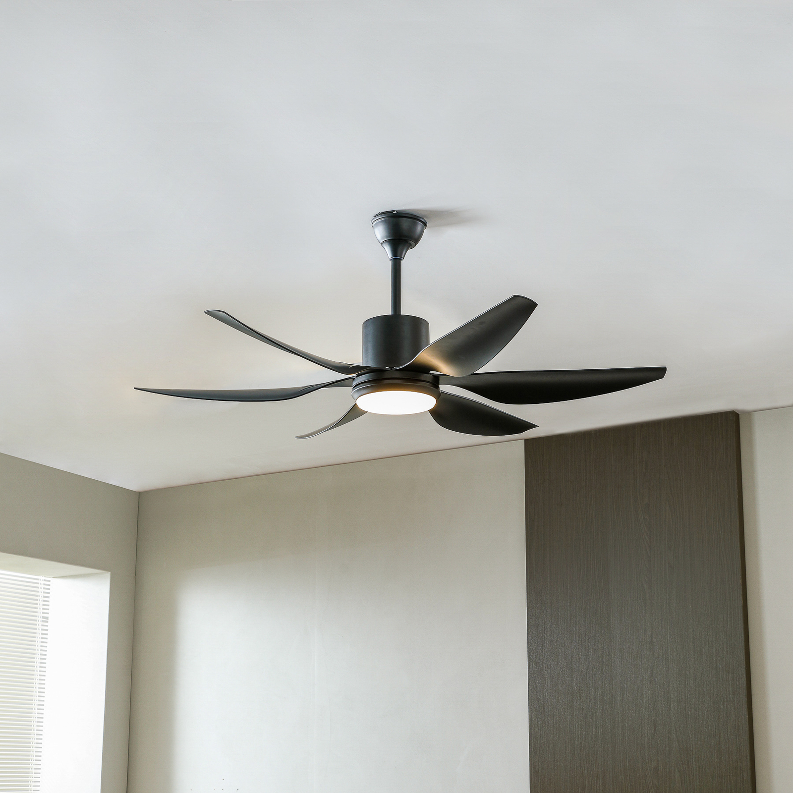 Starluna Taravino LED ceiling fan with CCT