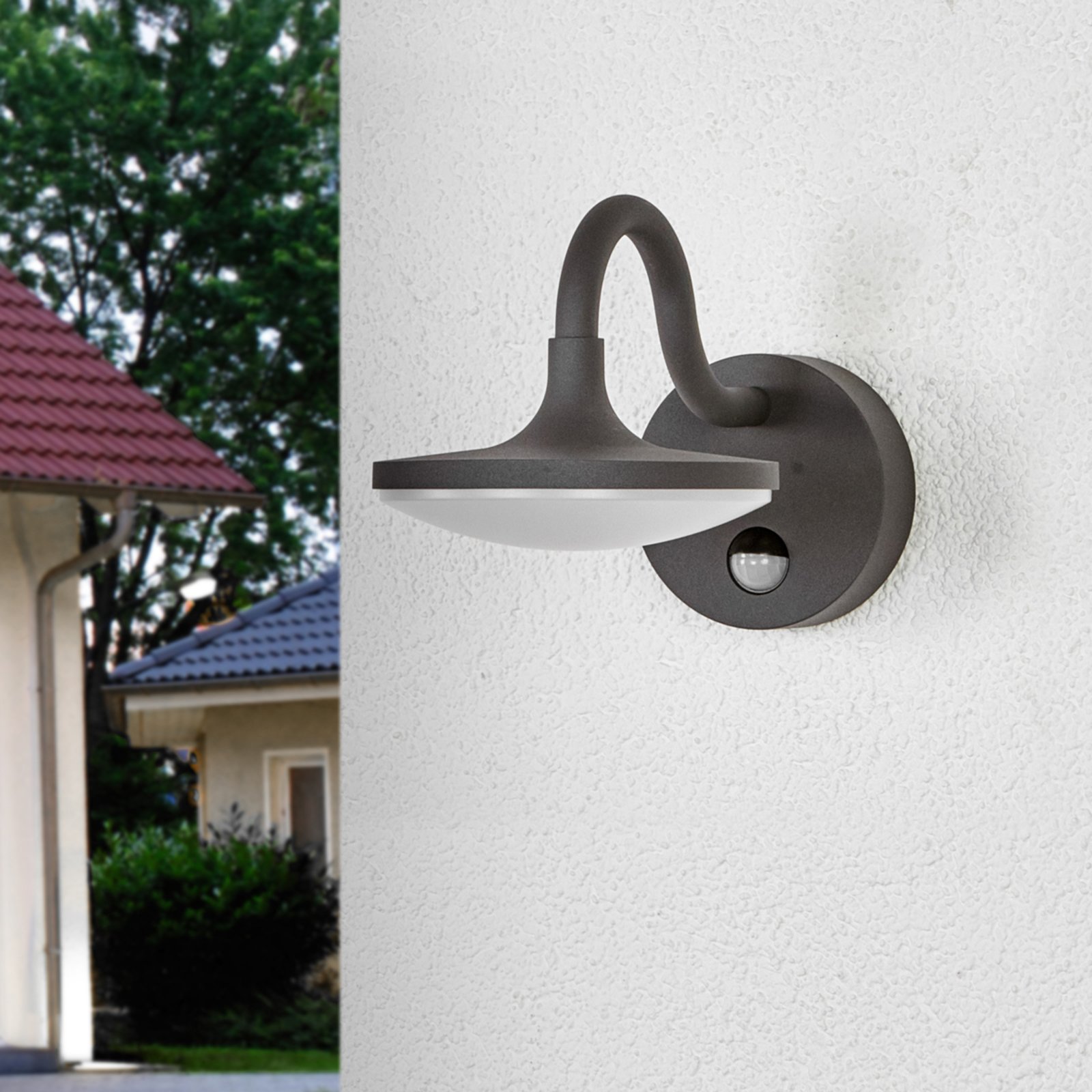 Finny Utendørs Vegglampe Dark Grey/White - Lucande