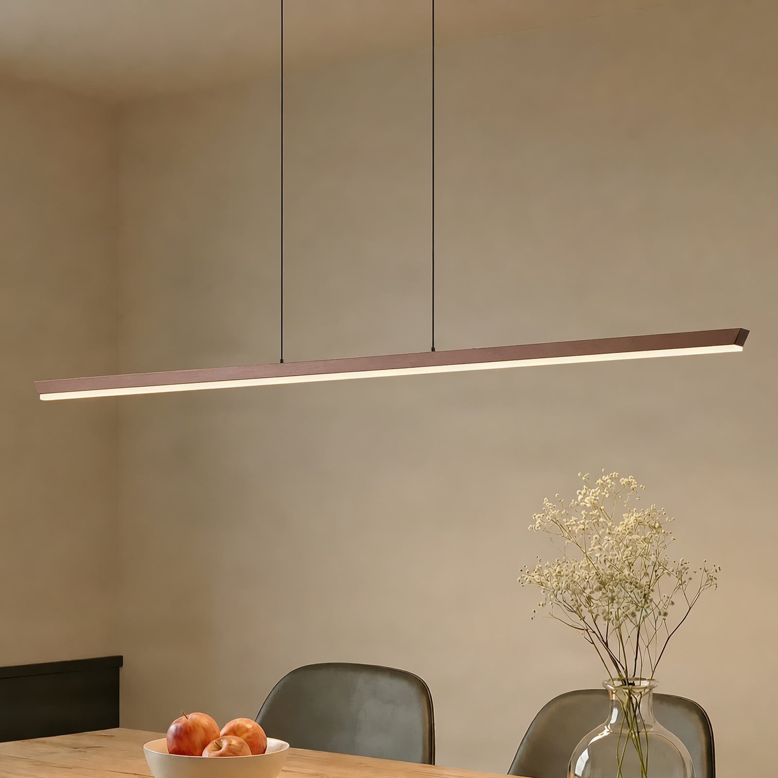 Solvar LED-hengelampe, 158 cm, brun, CCT, dimbar – Lucande - Stue - Metall - Lineær