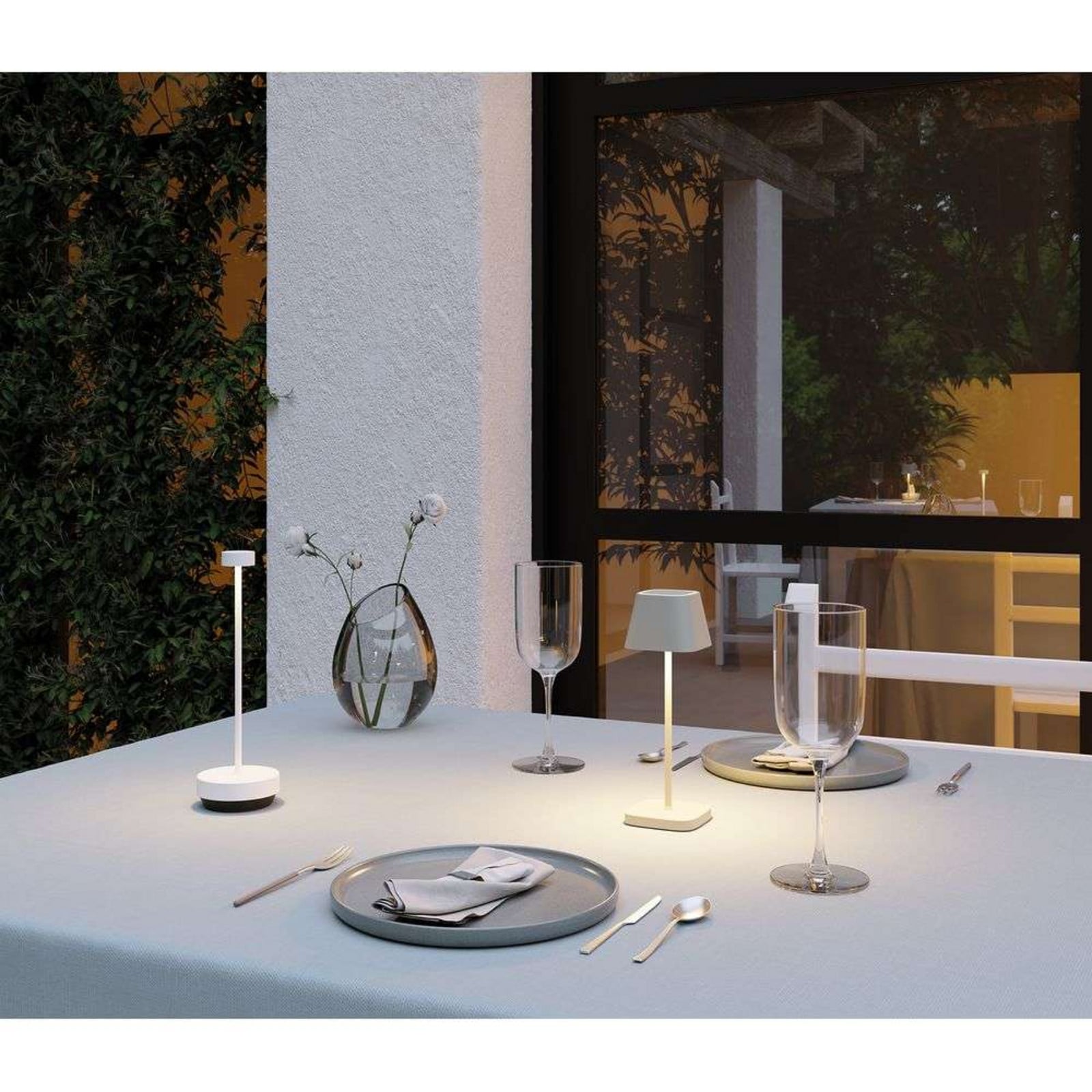 Turas LED Portable Bordlampe Hvid Blomus - Stue - Aluminium